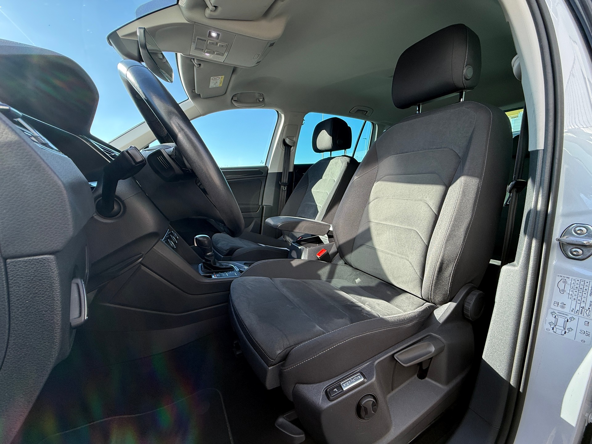 VW Tiguan 1.4TSI Comfortline 4Motion DSG *** DISTANZREGELUNG***-image-9