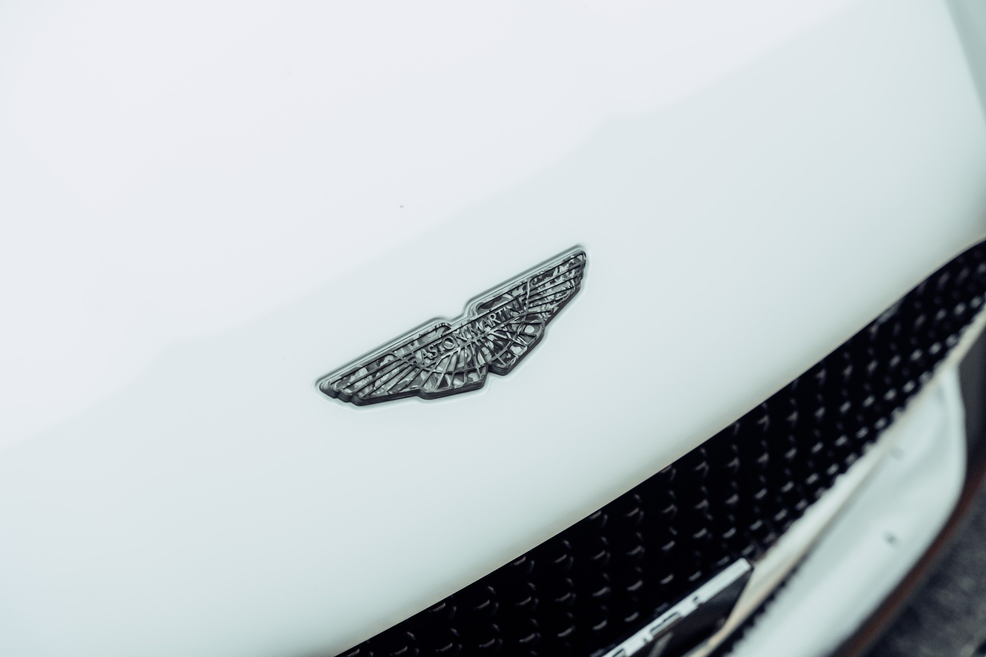 ASTON MARTIN DBS Superleggera Volante-image-28