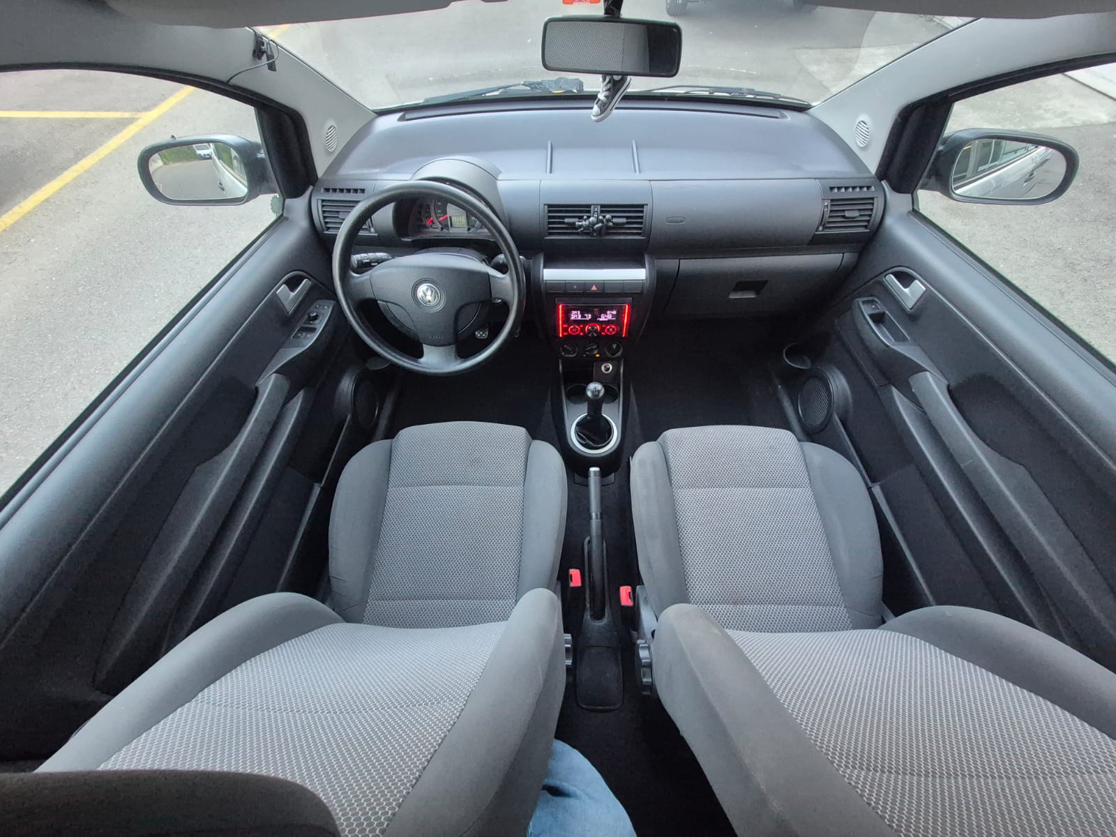 VW Fox 1.2-image-5