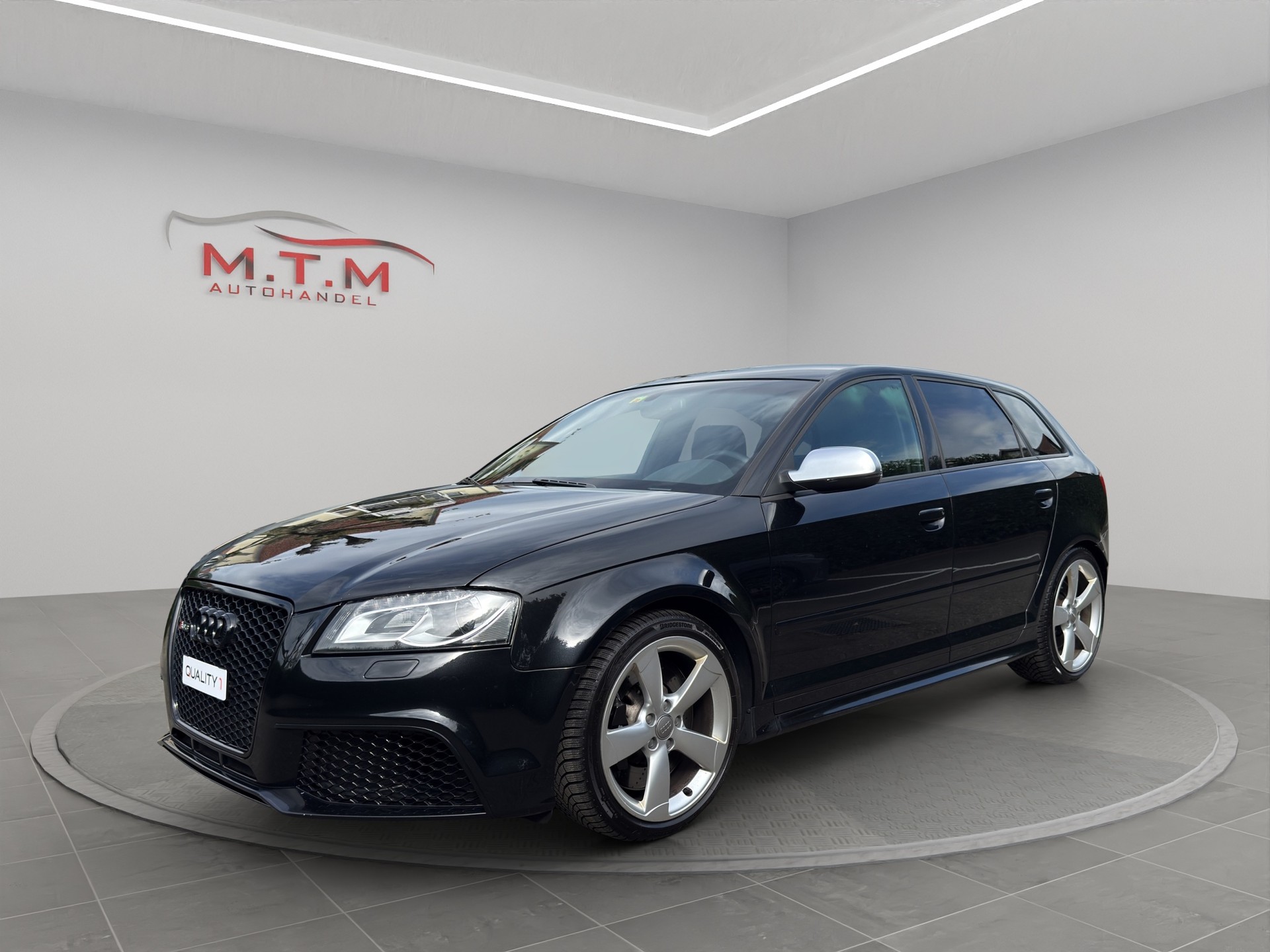 AUDI RS3 Sportback 2.5 TFSI quattro S-tronic-image-5