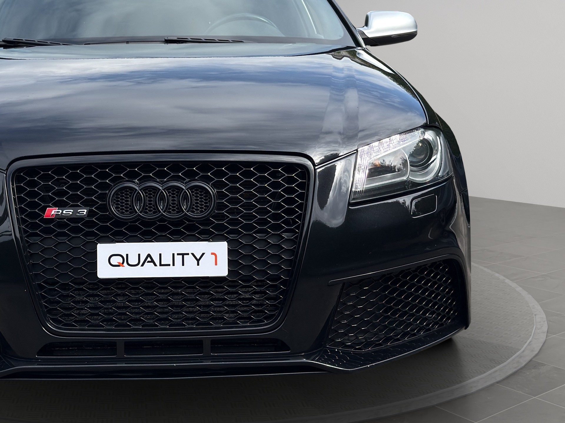 AUDI RS3 Sportback 2.5 TFSI quattro S-tronic-image-4
