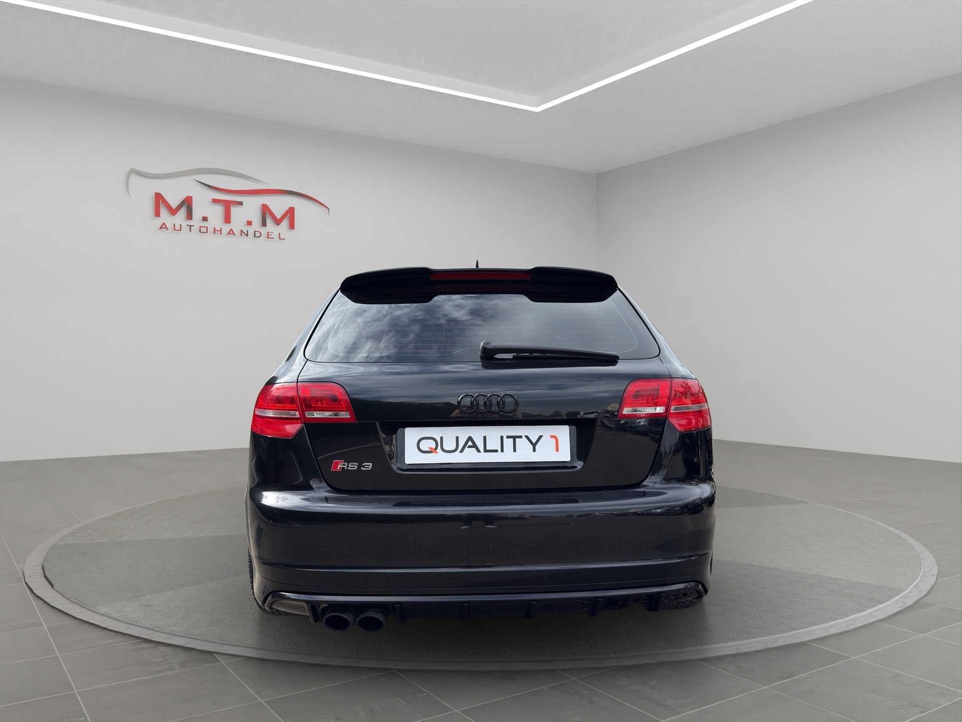 AUDI RS3 Sportback 2.5 TFSI quattro S-tronic-image-8