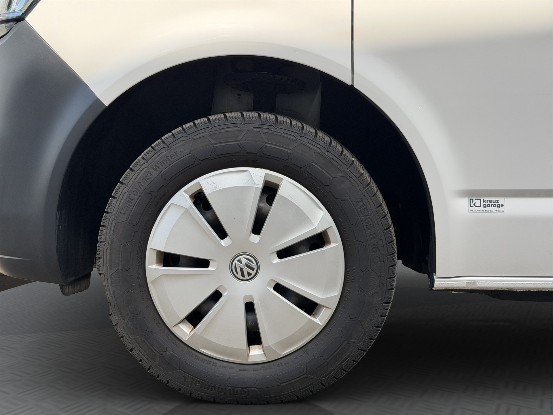 VW T6.1 2.0 TDI Entry-image-11