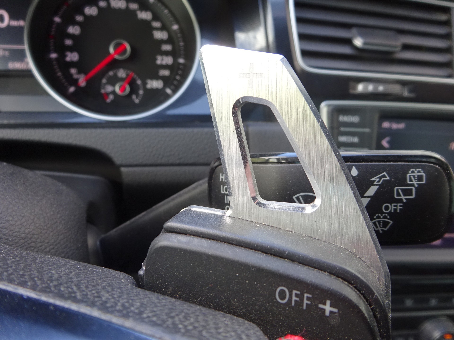 VW Golf 2.0 TSI GTI Performance DSG-image-15