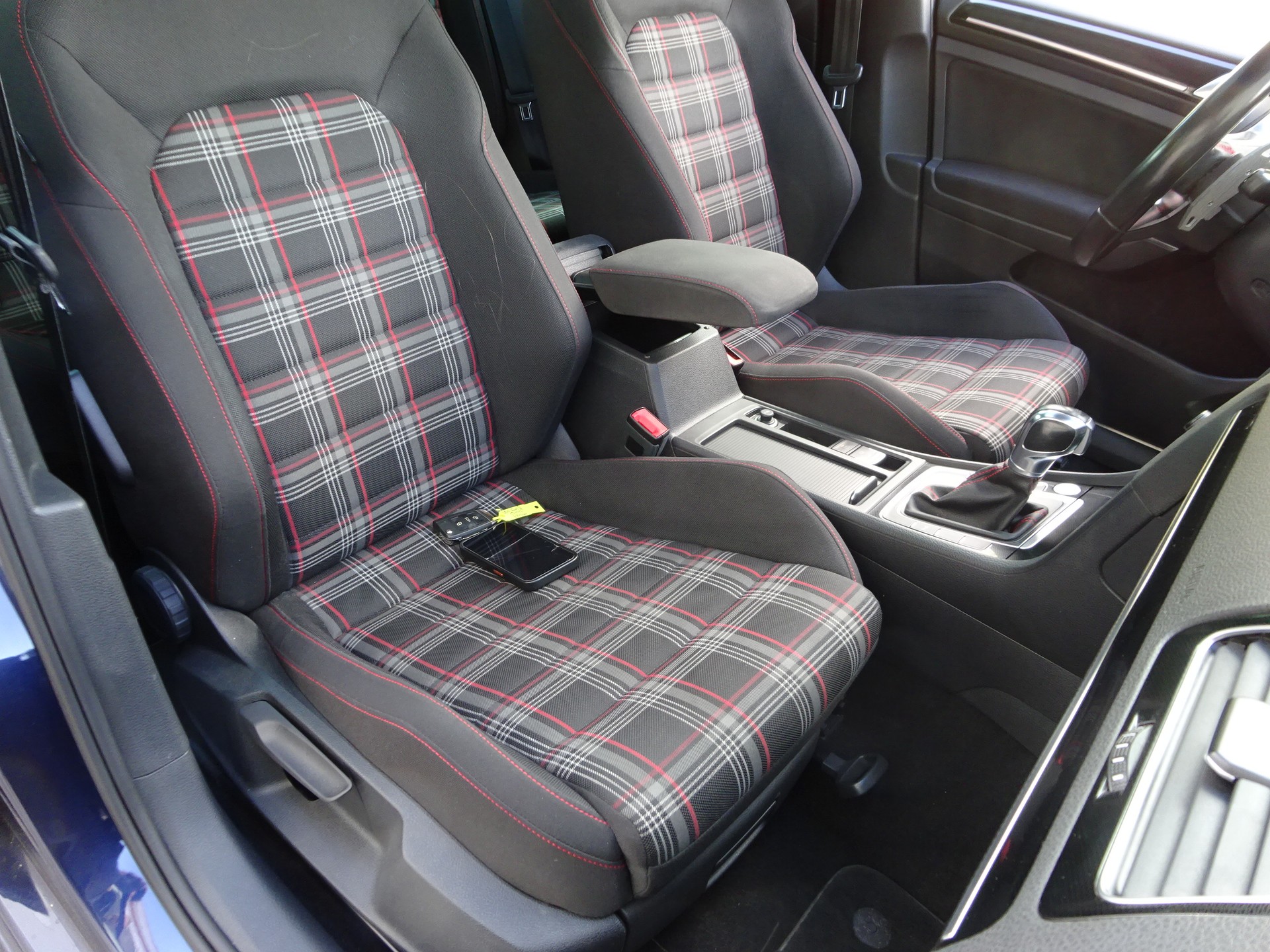 VW Golf 2.0 TSI GTI Performance DSG-image-21