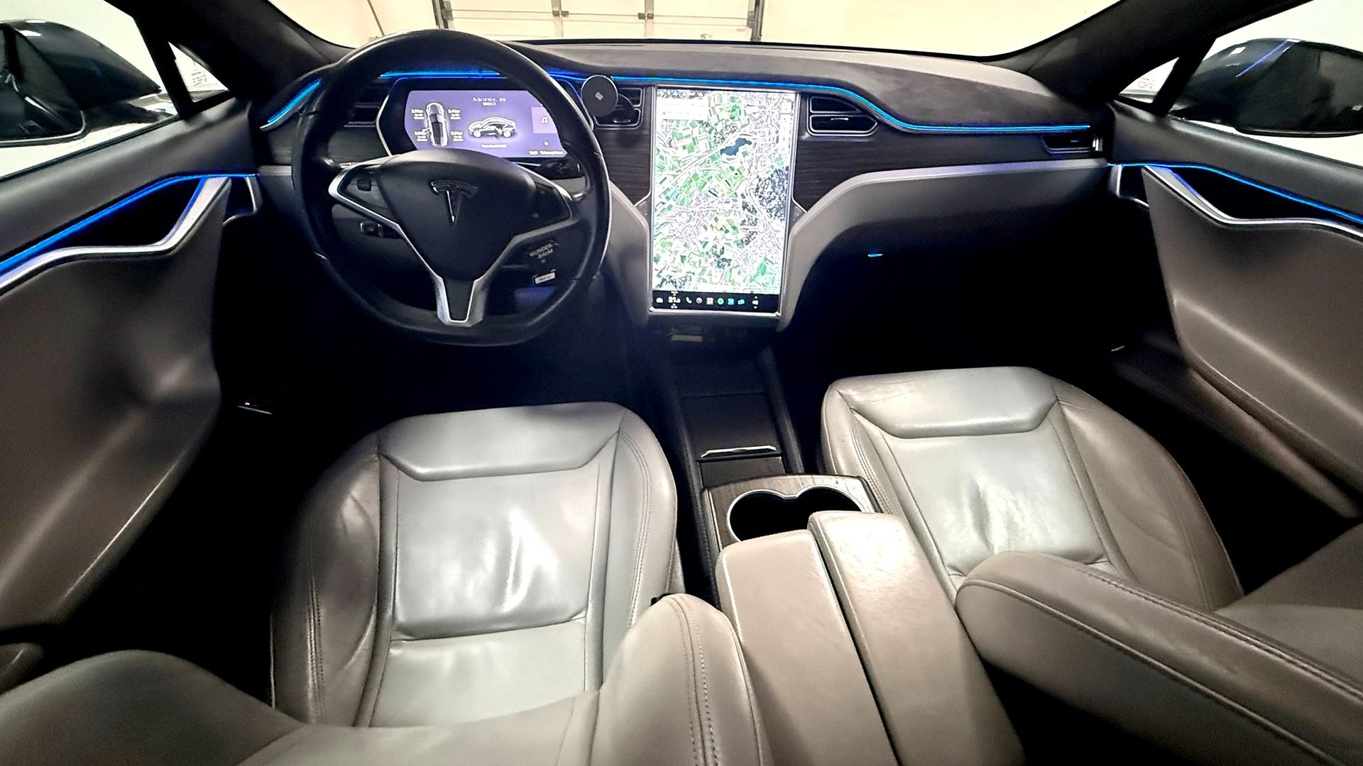 TESLA Model S 90 D Free Supercharger-image-9