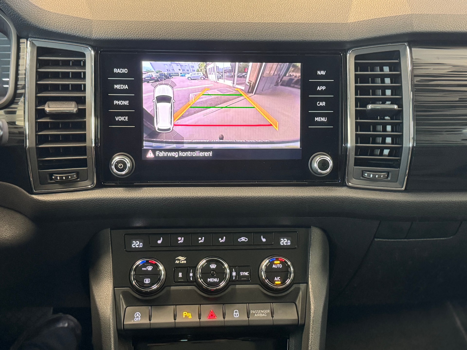 SKODA Kodiaq 2.0 TDI Drive DSG 4x4-image-10