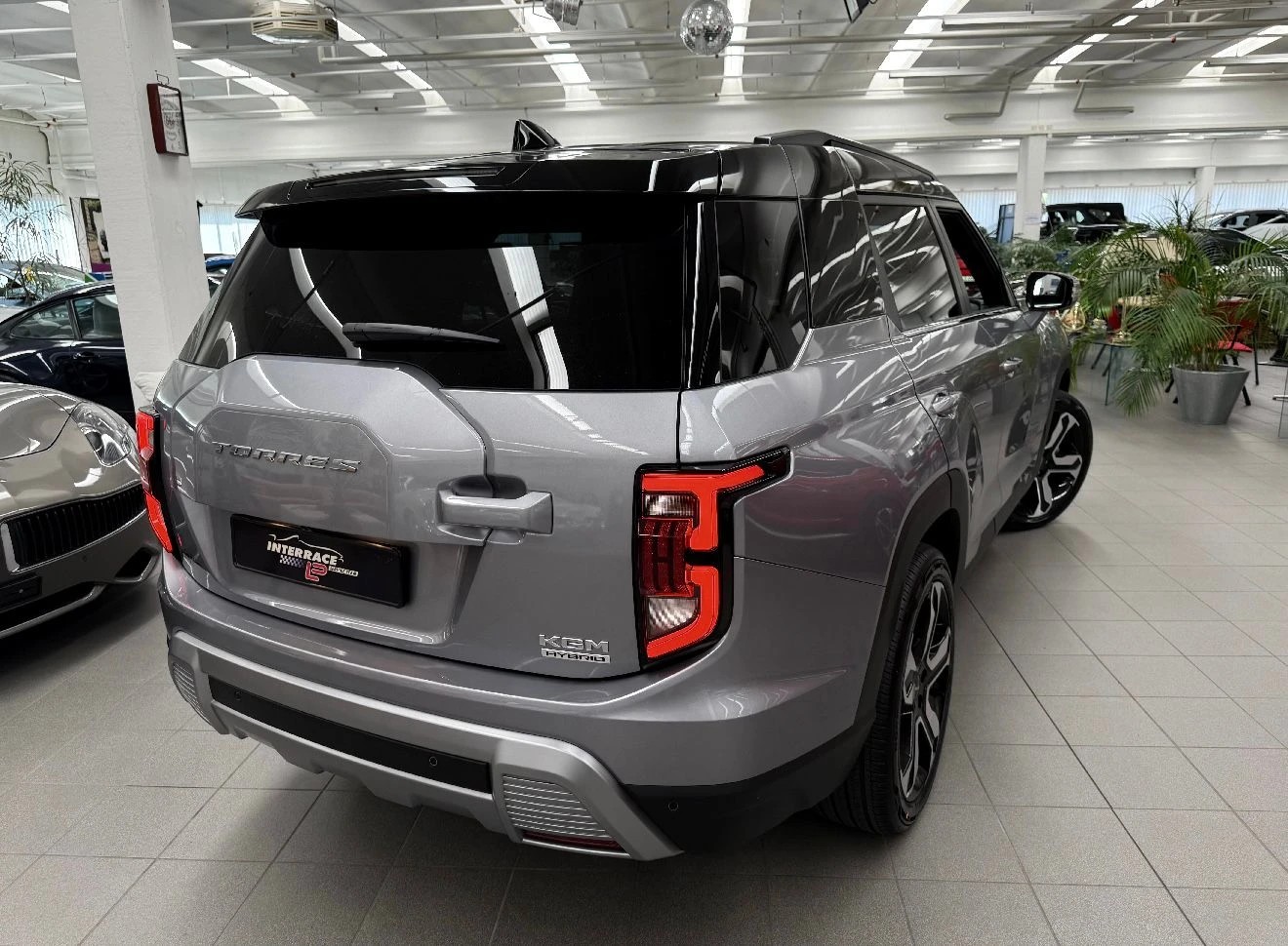 KGM-SsangYong Torres 1.5 TGDI Hybrid Titanium AT-image-2