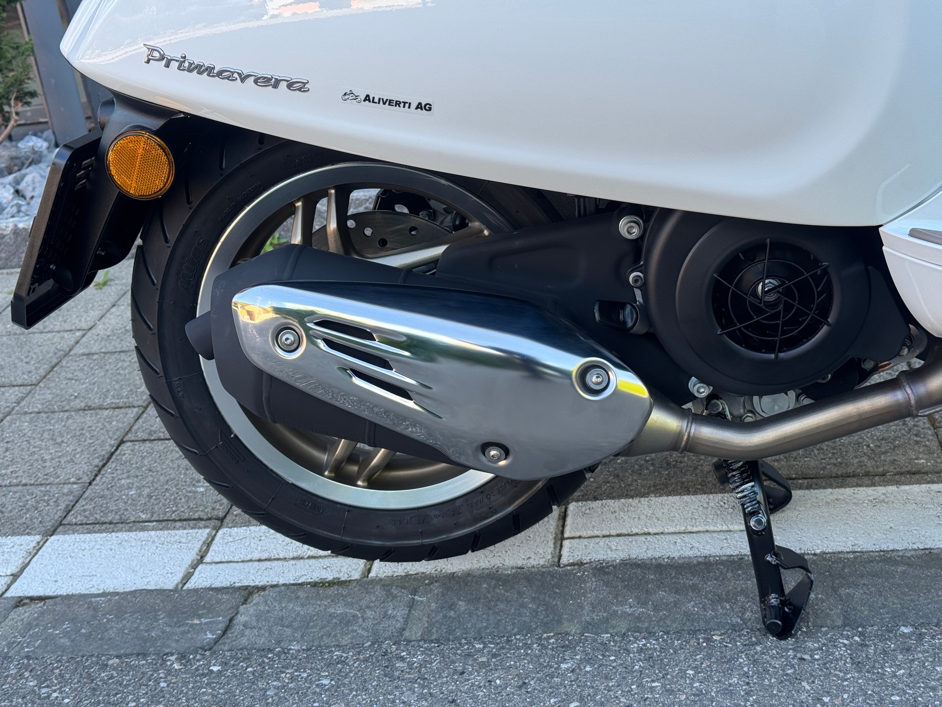 PIAGGIO Vespa 125 Primavera S 2026 Keyless Go & LCD Display-image-13