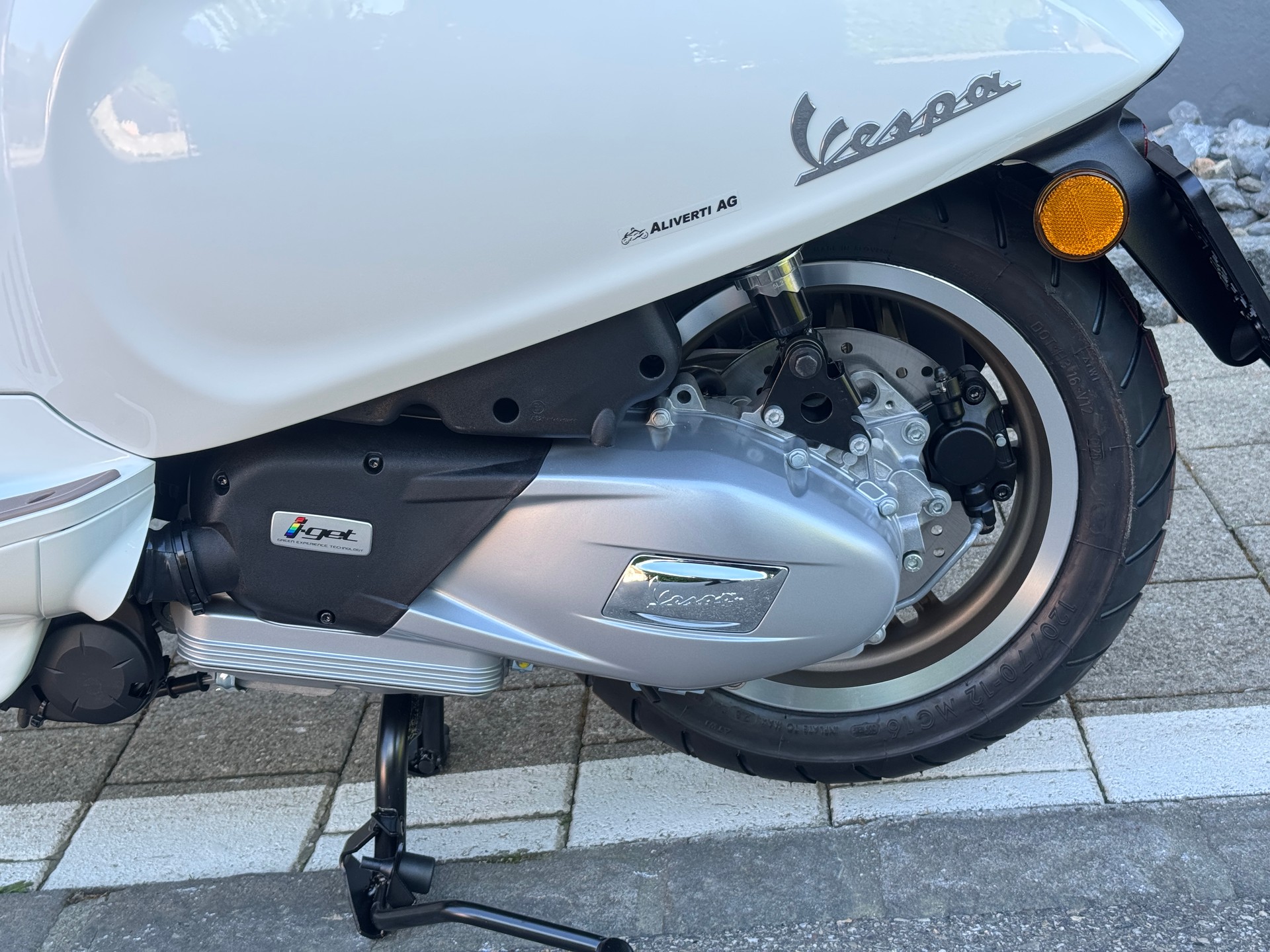 PIAGGIO Vespa 125 Primavera S 2026 Keyless Go & LCD Display-image-3