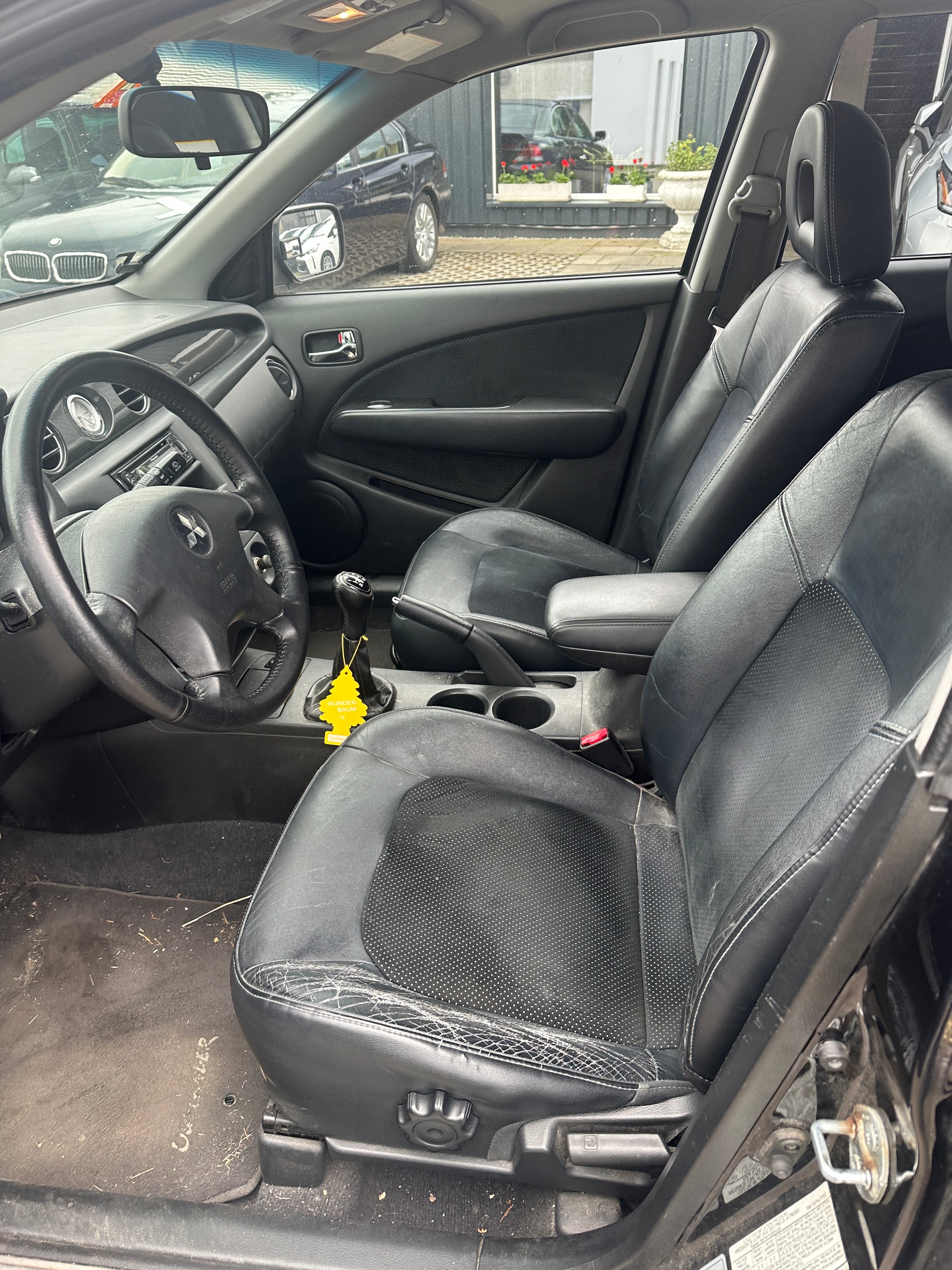 MITSUBISHI Outlander 2.0 16V Turbo-image-3