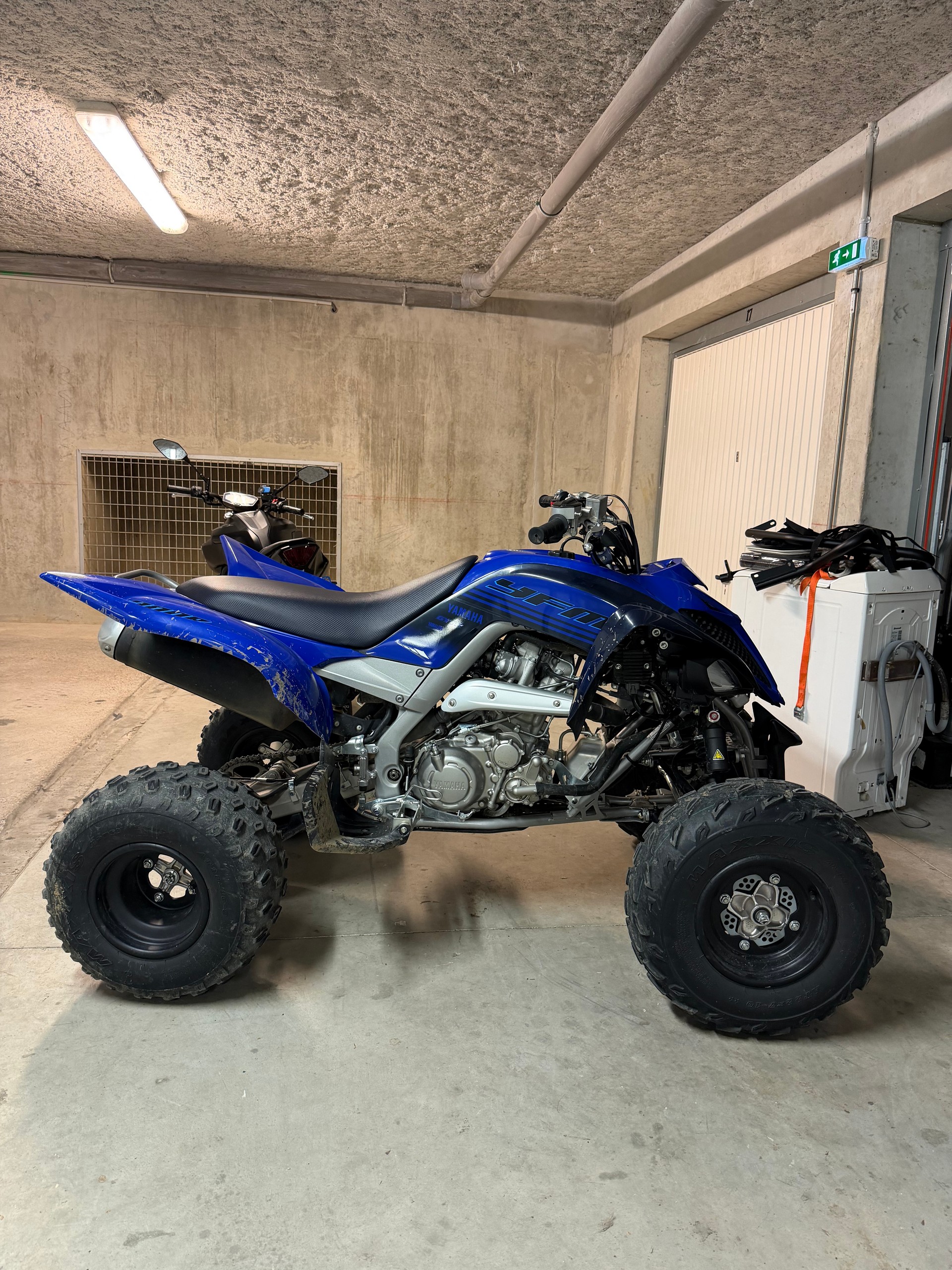 YAMAHA YFM 700 R Swiss Raptor Edition-image-1