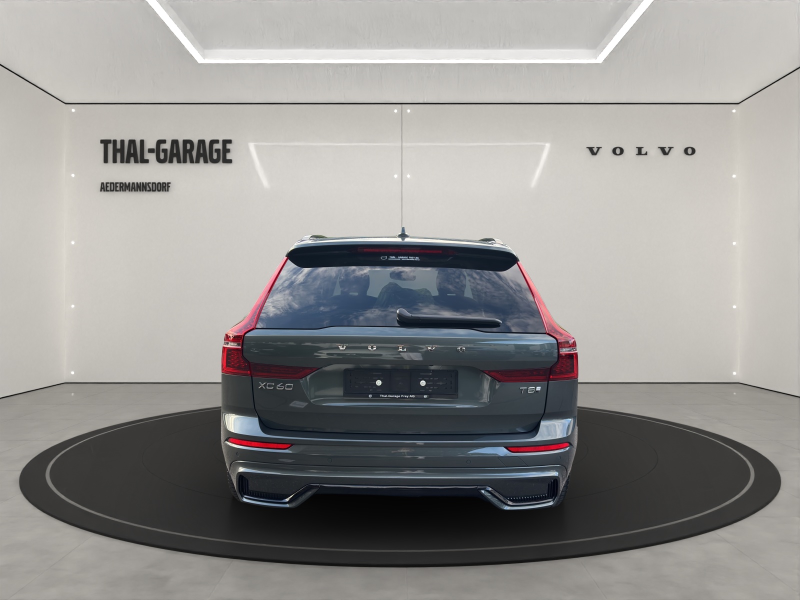 VOLVO XC60 2.0 T8 TE Ultra Dark eAWD-showroom-element-2
