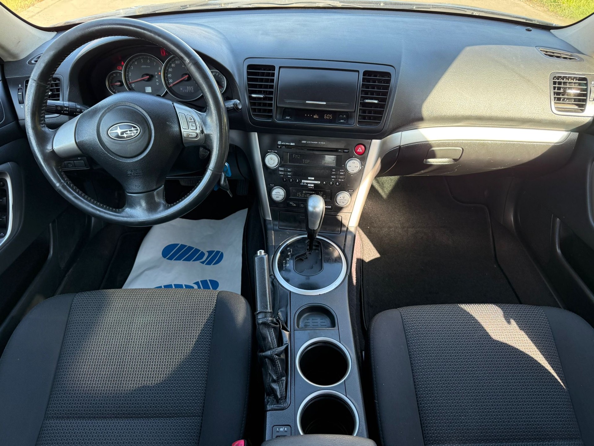 SUBARU Legacy 2.0R AWD Swiss-image-8