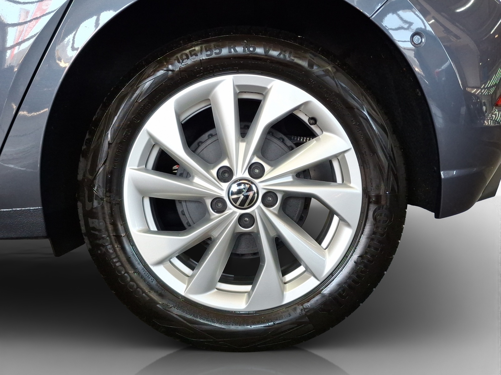 VW Polo 1.0 TSI Style-image-13