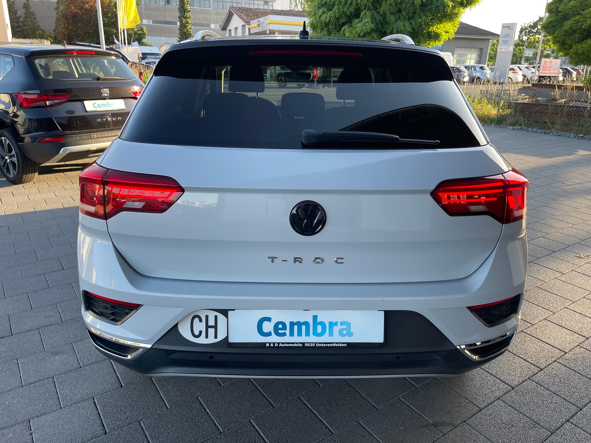 VW T-Roc 1.0 TSI Advance-image-10