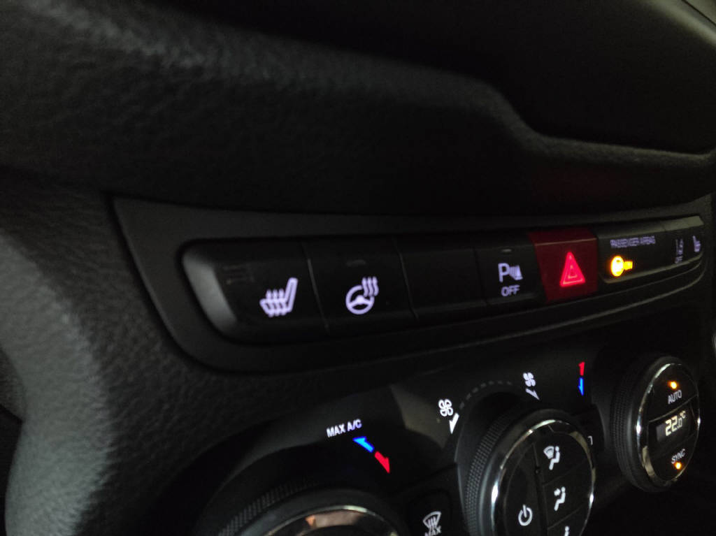 JEEP Renegade 2.0 CRD 140 Limited AWD-image-11
