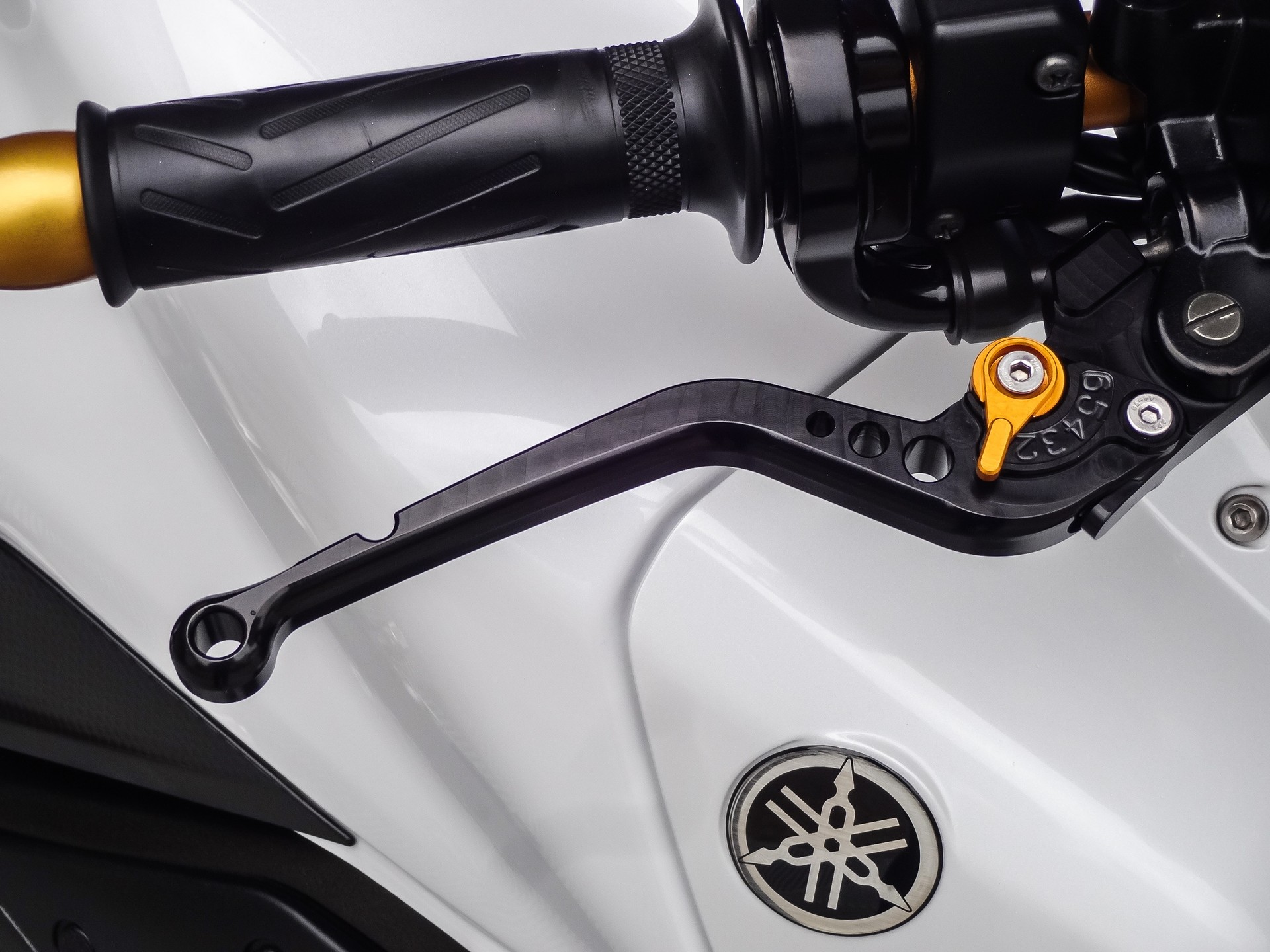 YAMAHA FZ1 N-image-10
