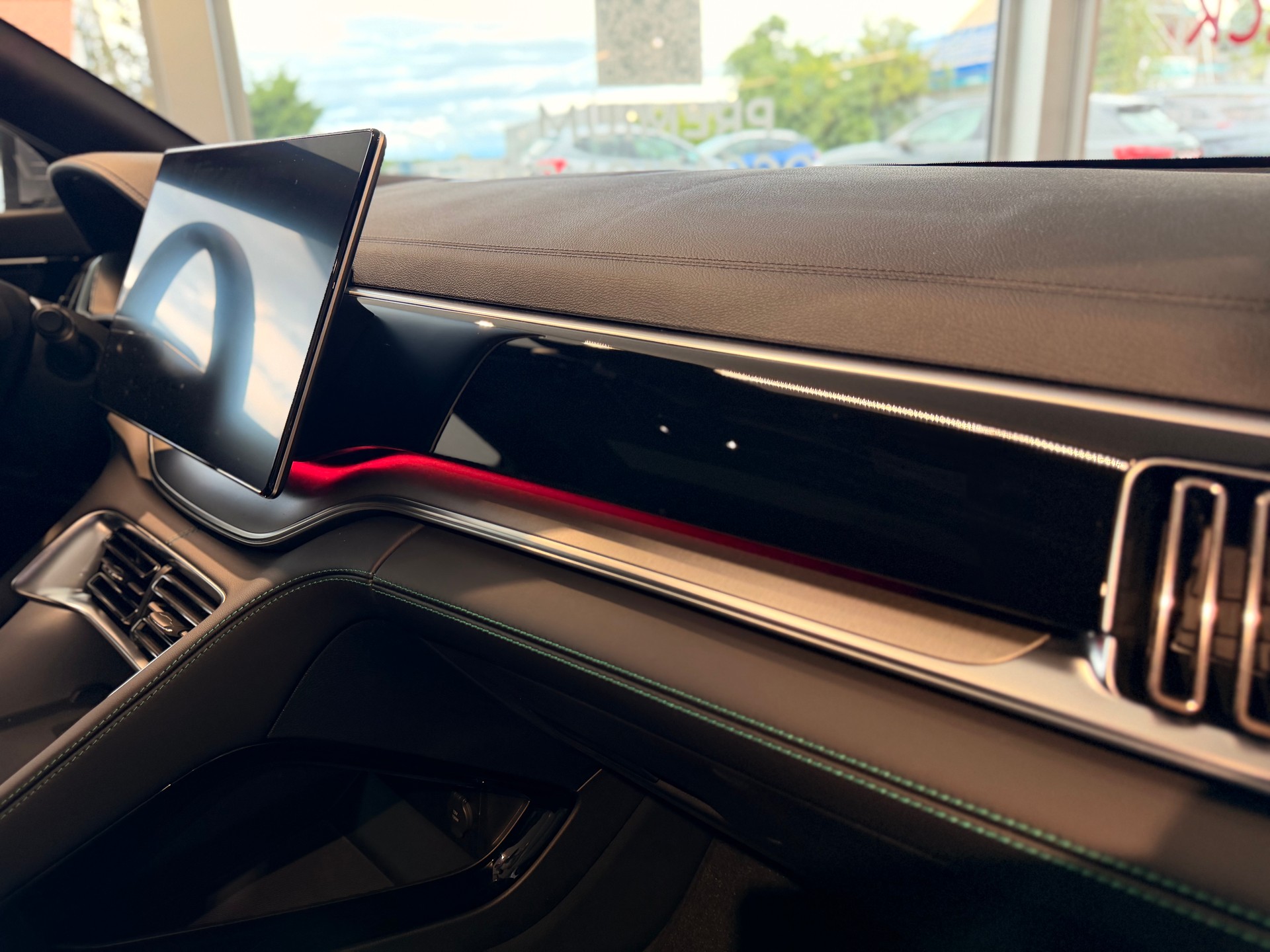 BYD Seal U DM-i Design AWD inkl. Gratis Service-image-20