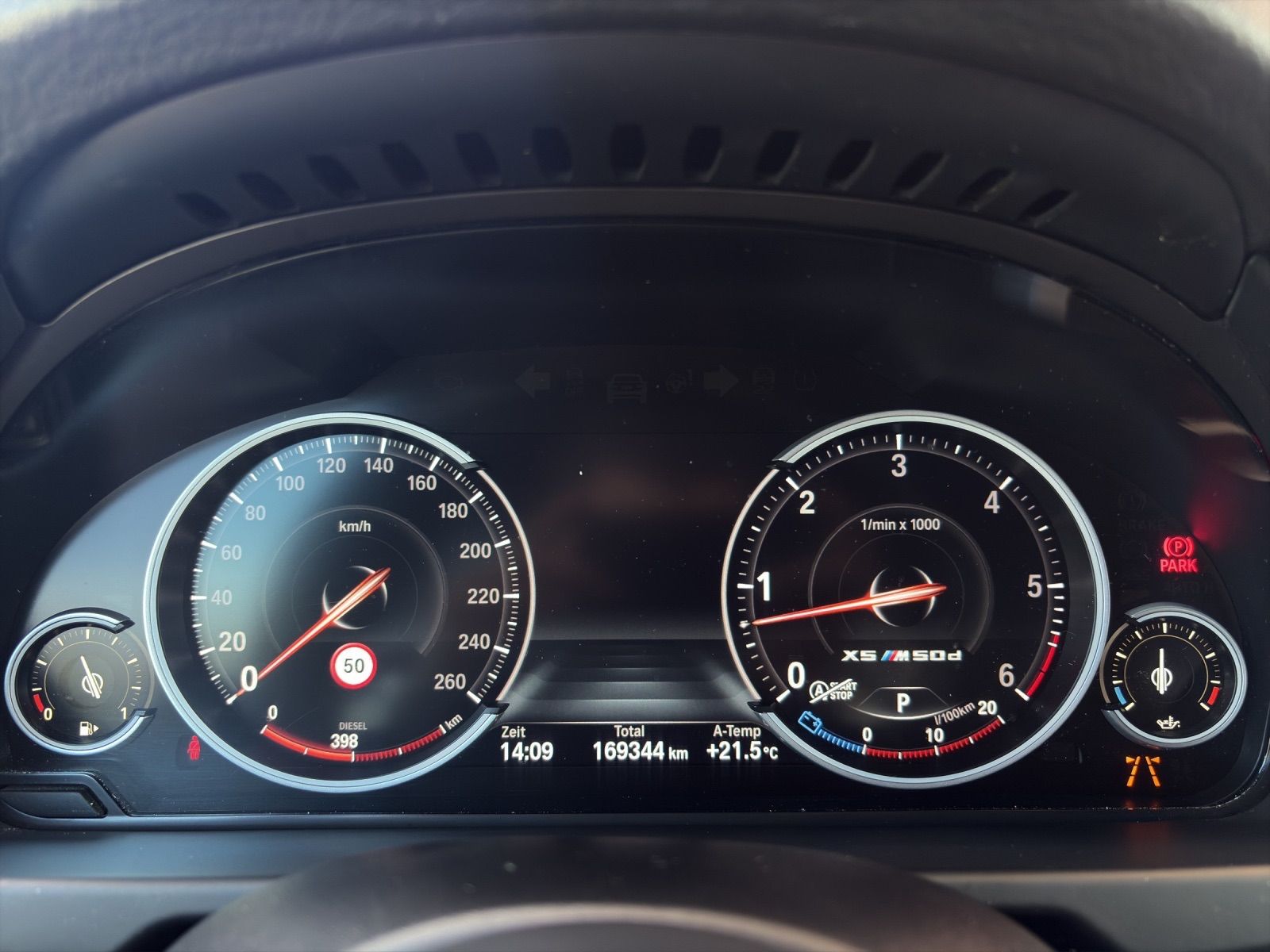 BMW X5 xDrive M50d Steptronic-image-10