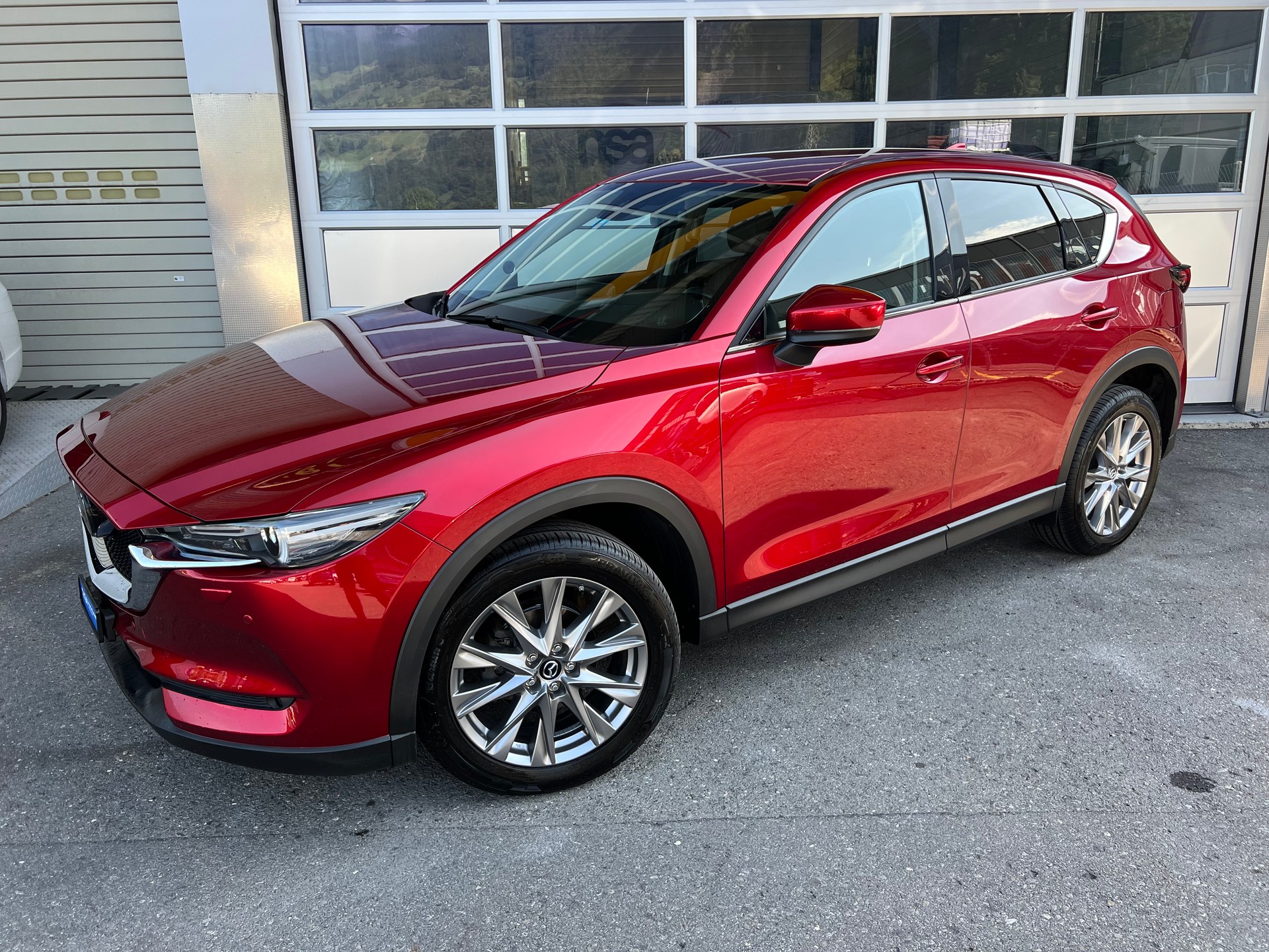 MAZDA CX-5 SKYACTIV-G 194 Revolution 4x4 Automat * Navi * Leder * AHK 2000kg. Head-Up Display * frisch ab MFK *-showroom-element-1