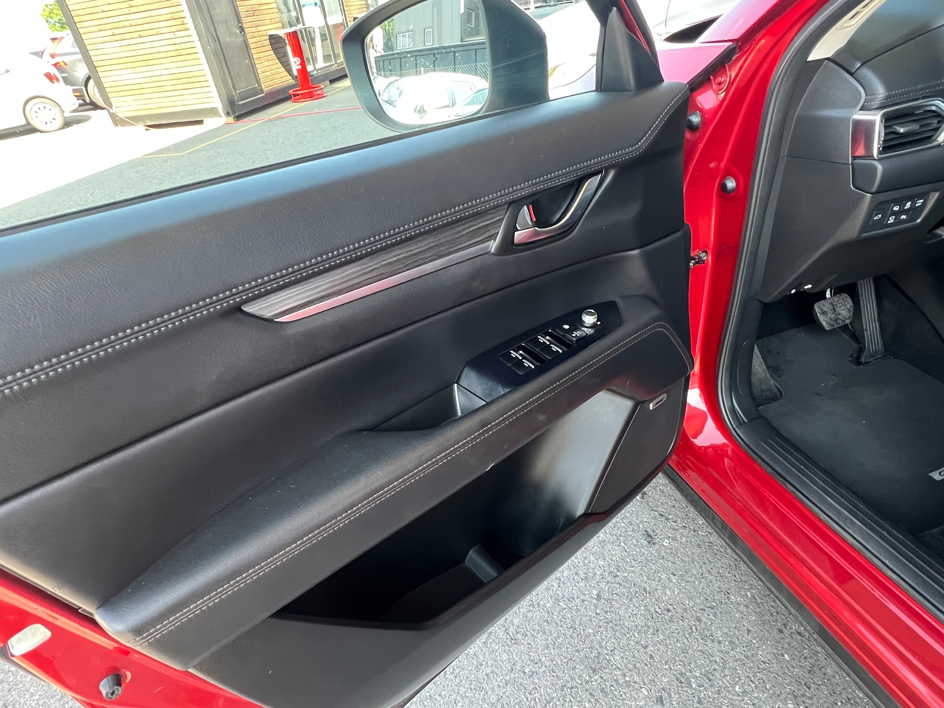 MAZDA CX-5 SKYACTIV-G 194 Revolution 4x4 Automat * Navi * Leder * AHK 2000kg. Head-Up Display * frisch ab MFK *-image-18
