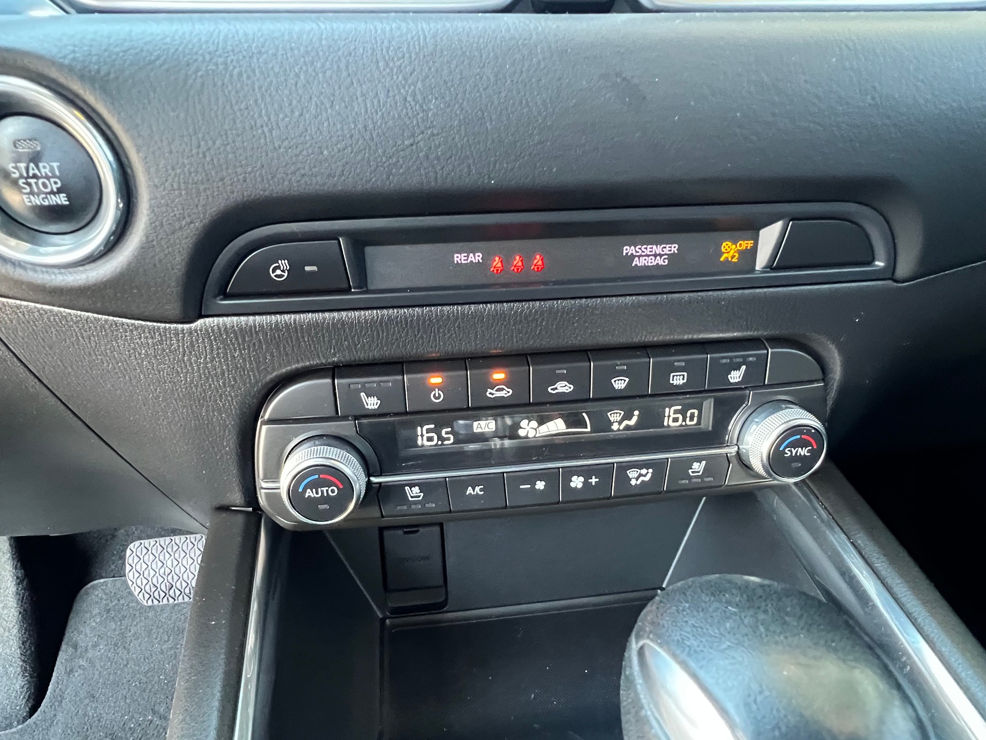 MAZDA CX-5 SKYACTIV-G 194 Revolution 4x4 Automat * Navi * Leder * AHK 2000kg. Head-Up Display * frisch ab MFK *-image-21