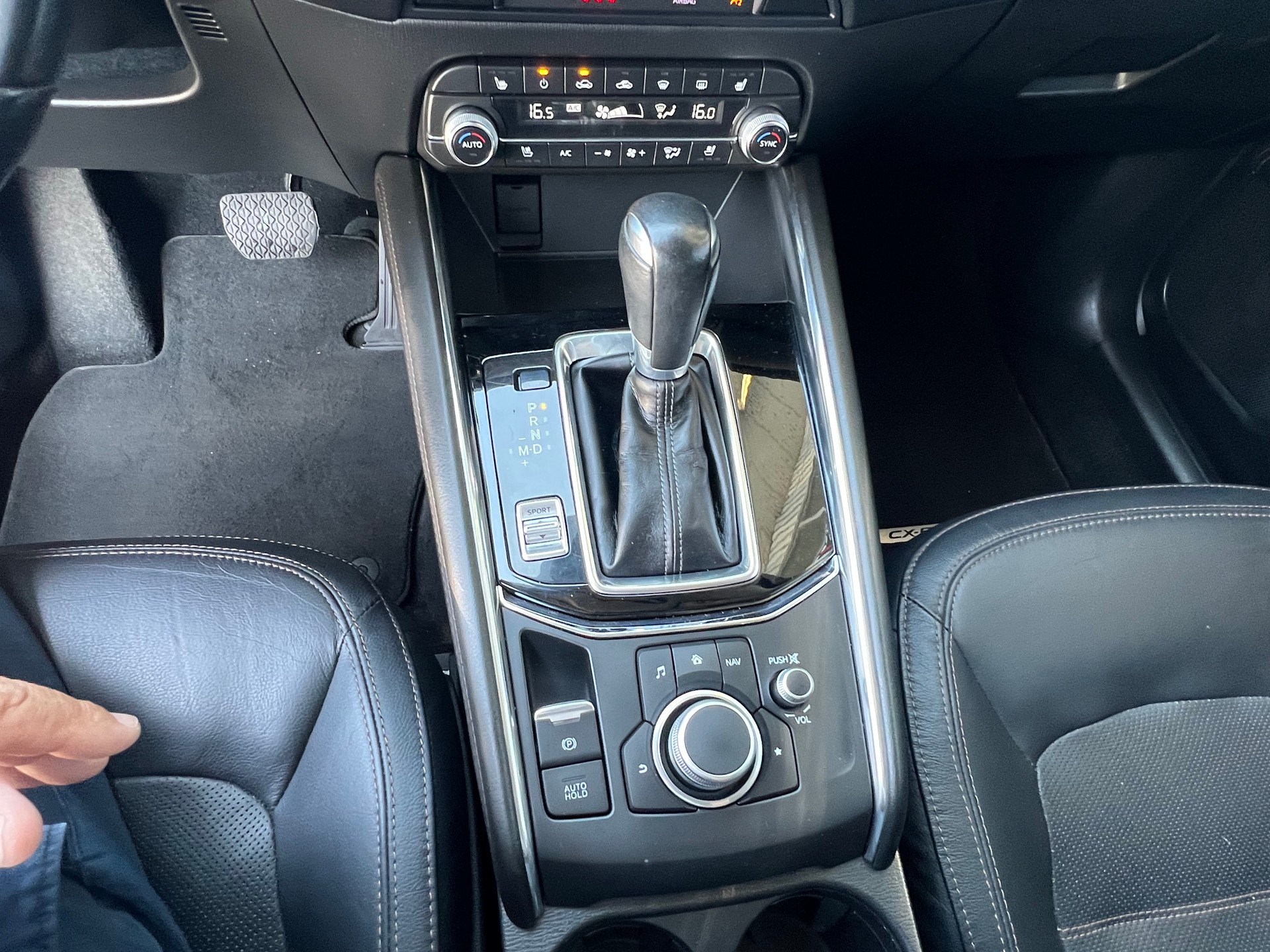 MAZDA CX-5 SKYACTIV-G 194 Revolution 4x4 Automat * Navi * Leder * AHK 2000kg. Head-Up Display * frisch ab MFK *-image-22