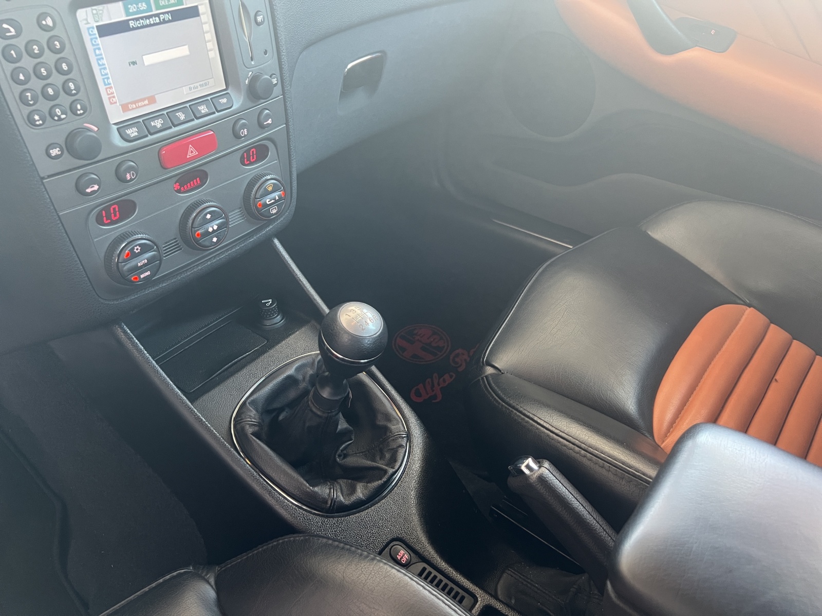 ALFA ROMEO 147 3.2 GTA-image-10