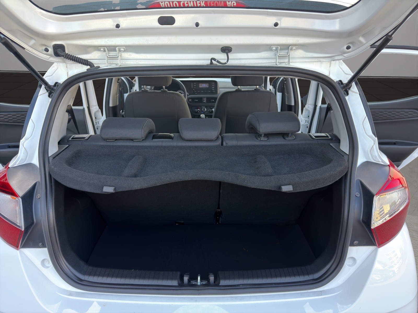 HYUNDAI i10 1.0 Origo-image-18
