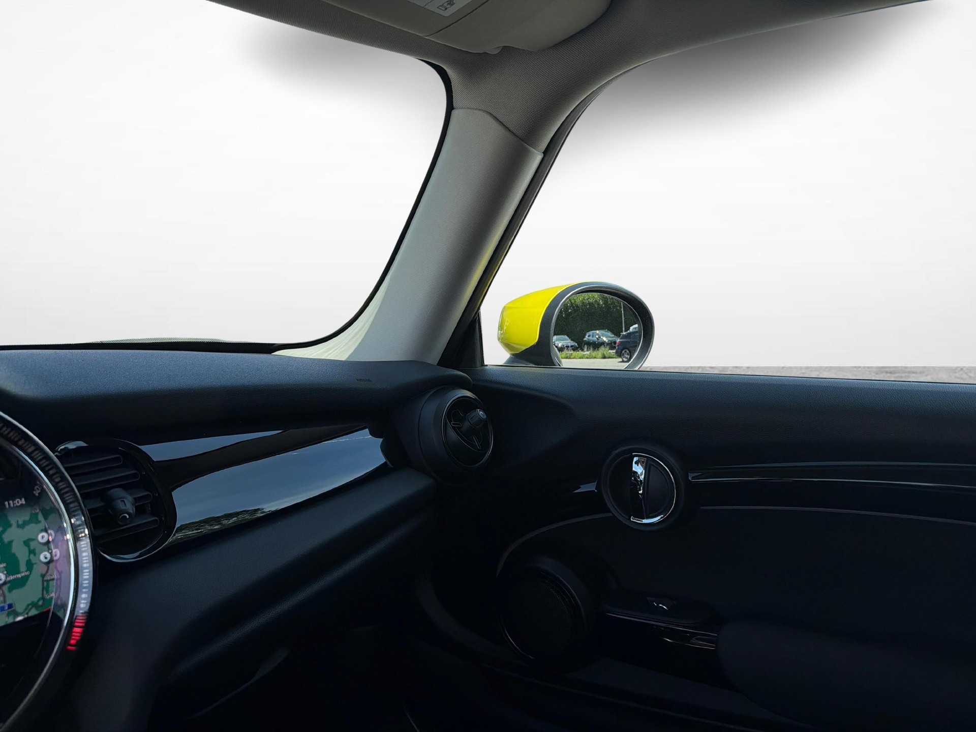 MINI F56 Cooper SE-image-19