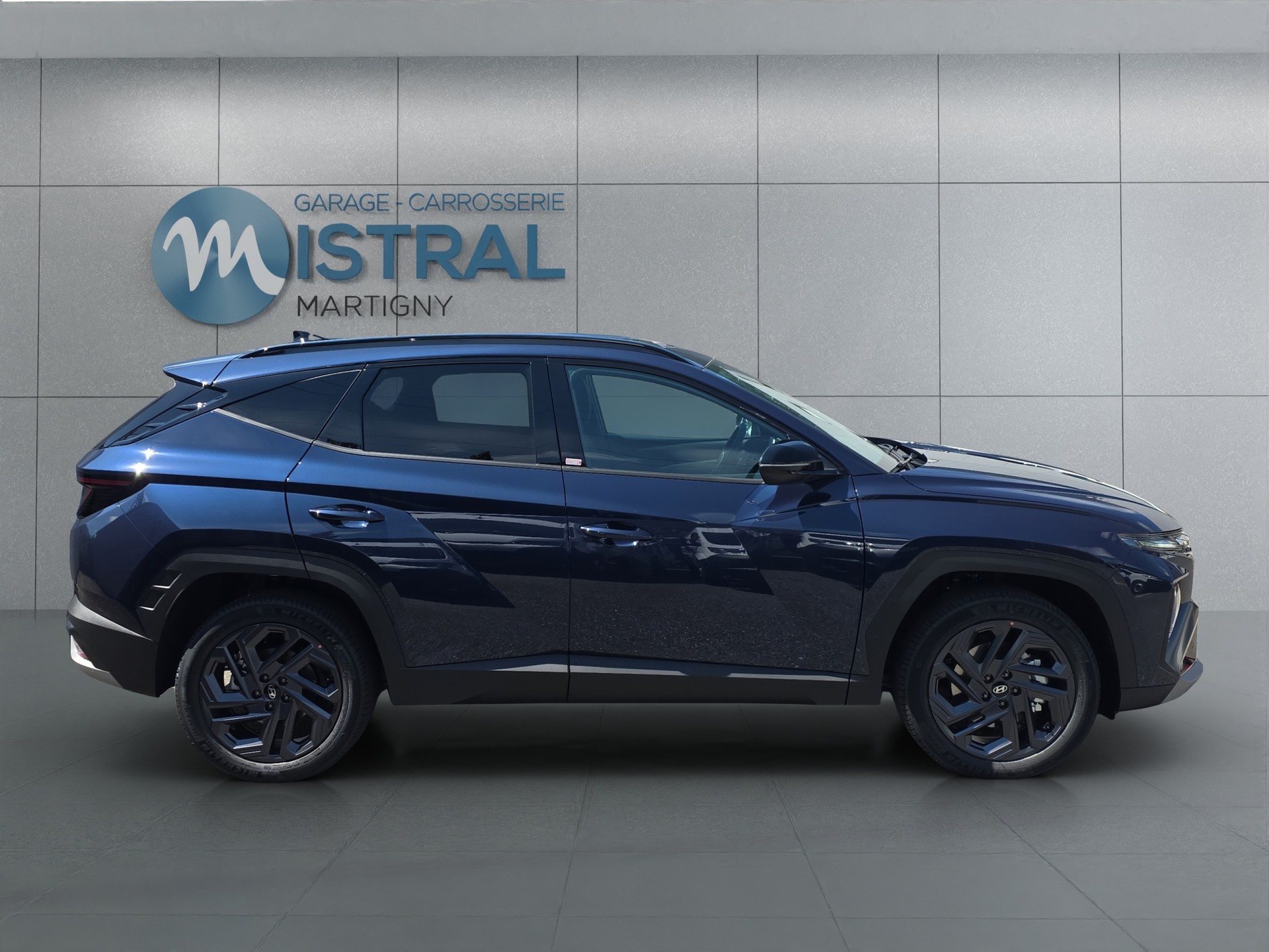 HYUNDAI Tucson 1.6 T-GDi HEV Origo Blackline 4WD-image-5