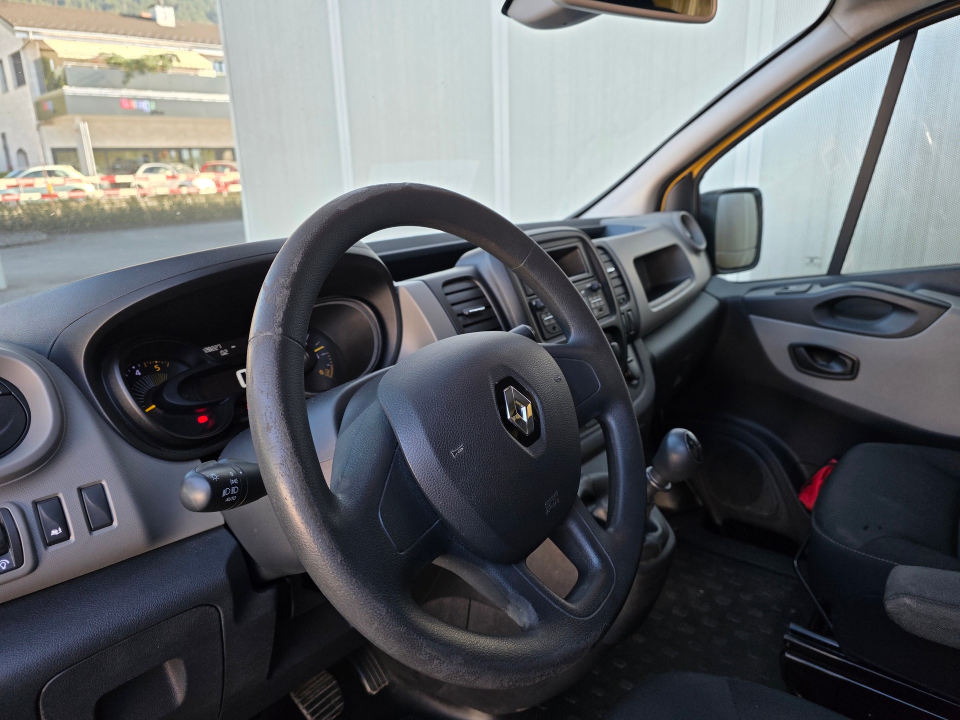 RENAULT Trafic 1.6 dCi 90 2.9t Business L1H1-image-7