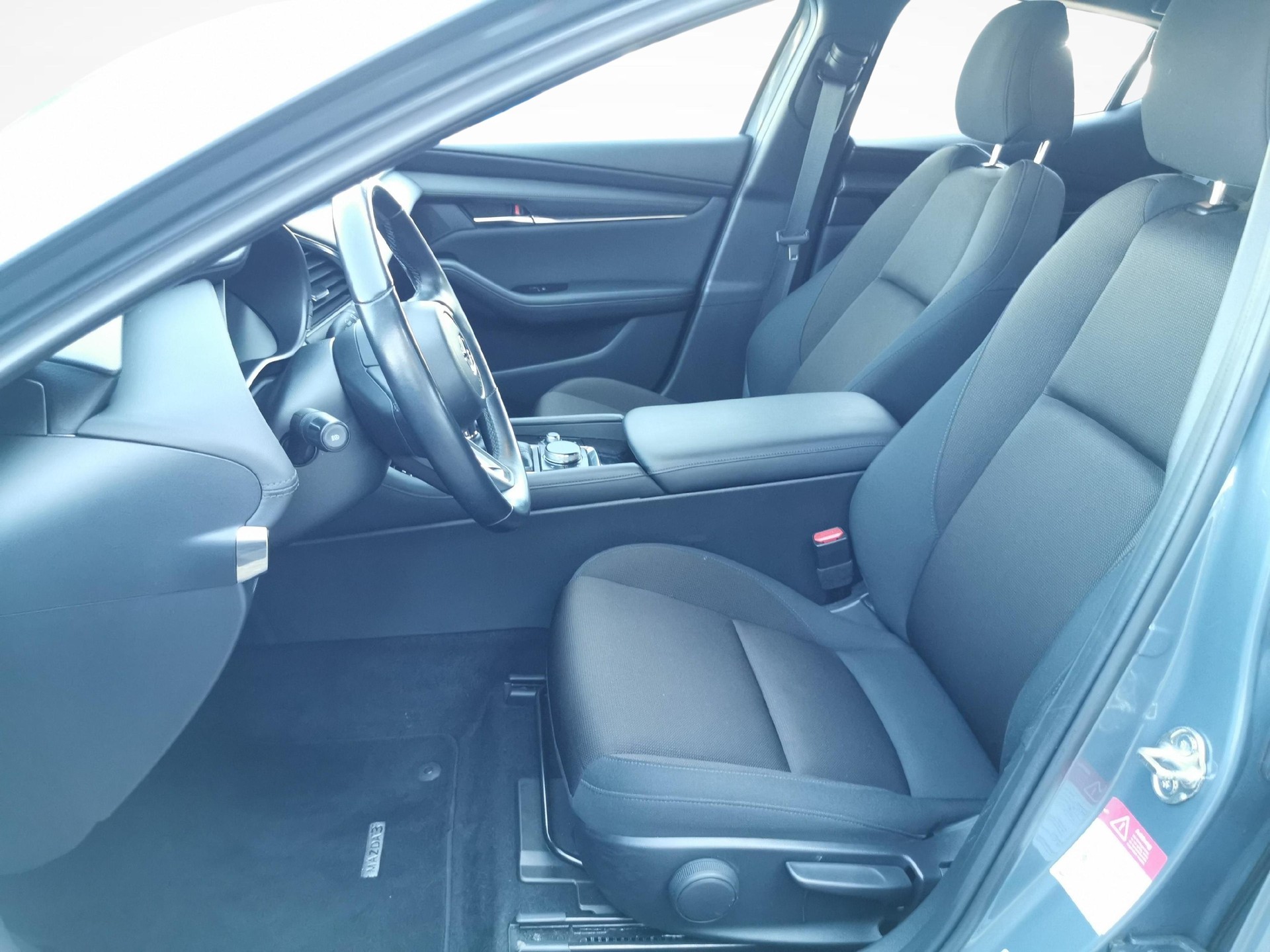 MAZDA 3 Hatchback 2.0 186 Ambition Plus-showroom-element-1