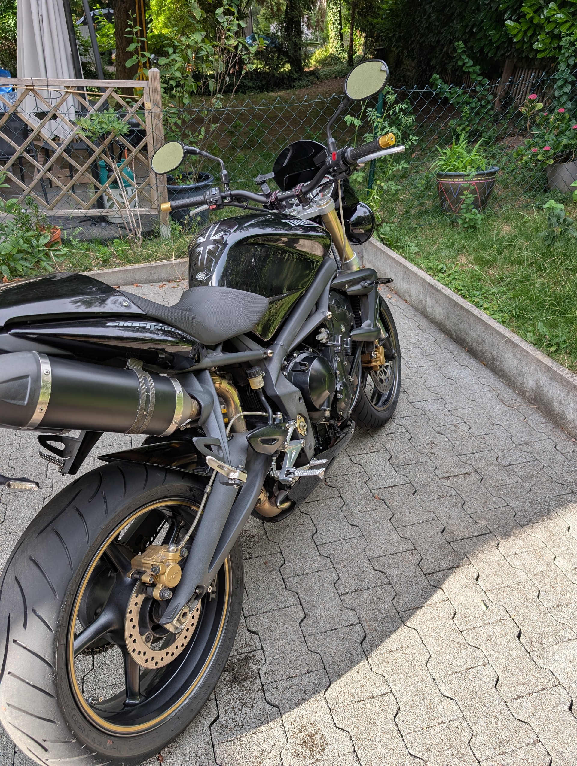 TRIUMPH Street Triple 675-image-3