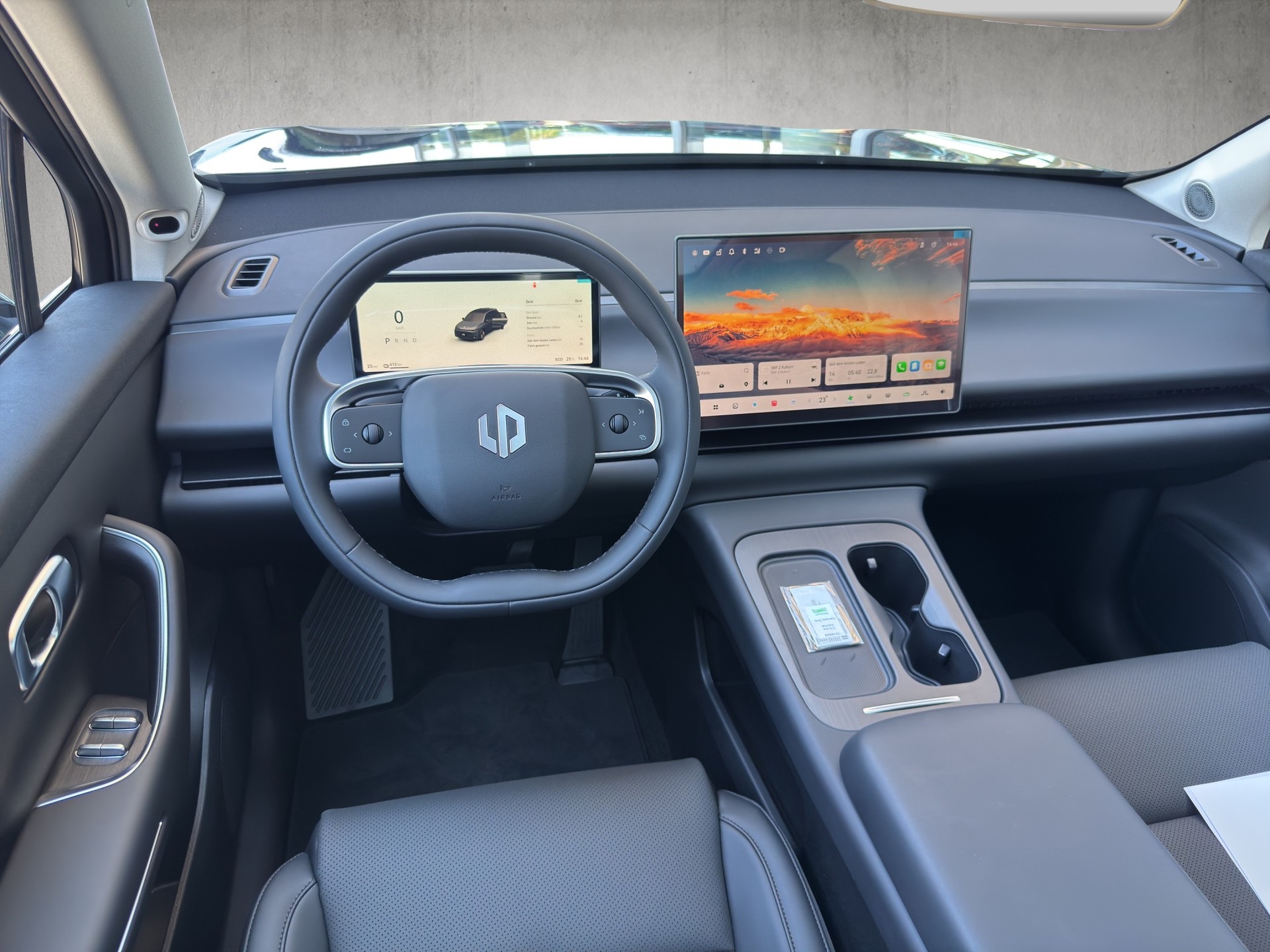 LEAPMOTOR C10 EV AWD-image-14