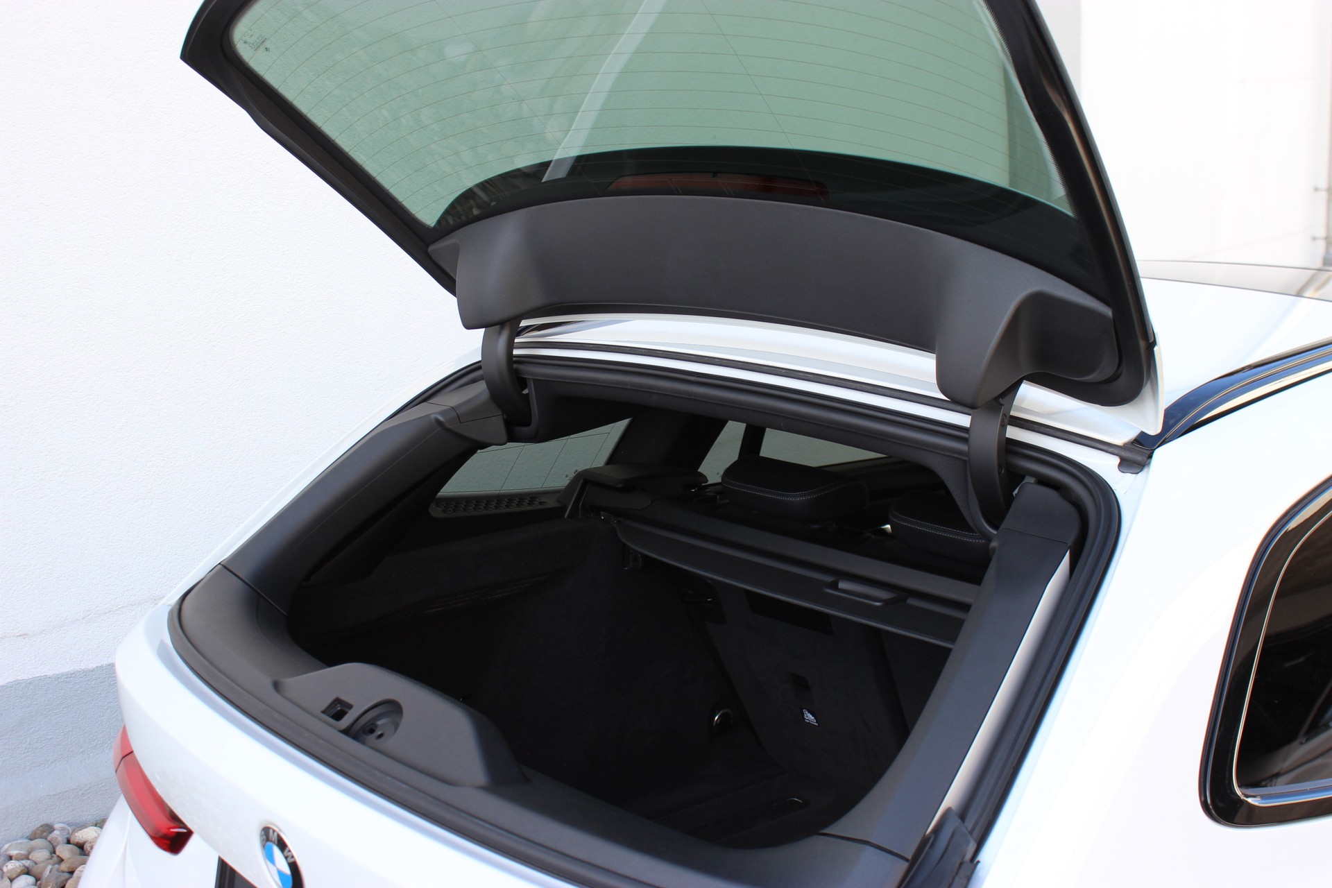BMW 330i Touring xDrive M SPORTPAKET-image-8