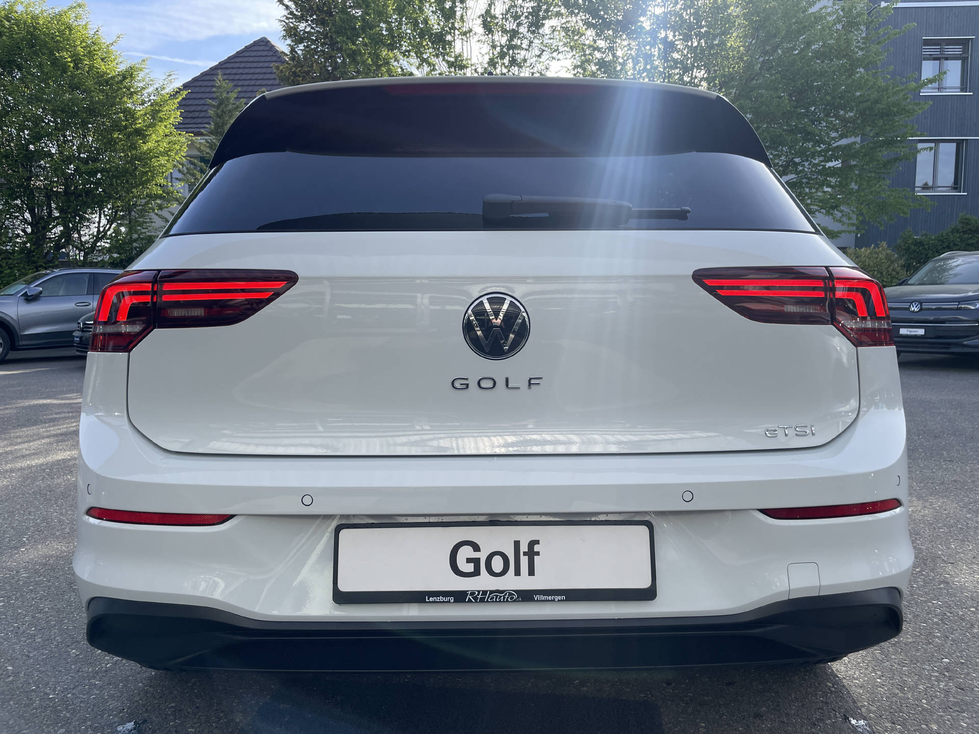 VW Golf VIII 1.5 eTSI Value DSG-image-4