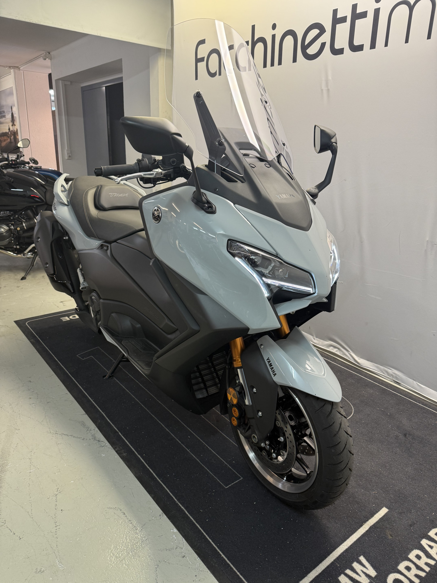 YAMAHA TMax 560 Tech Max-image-1
