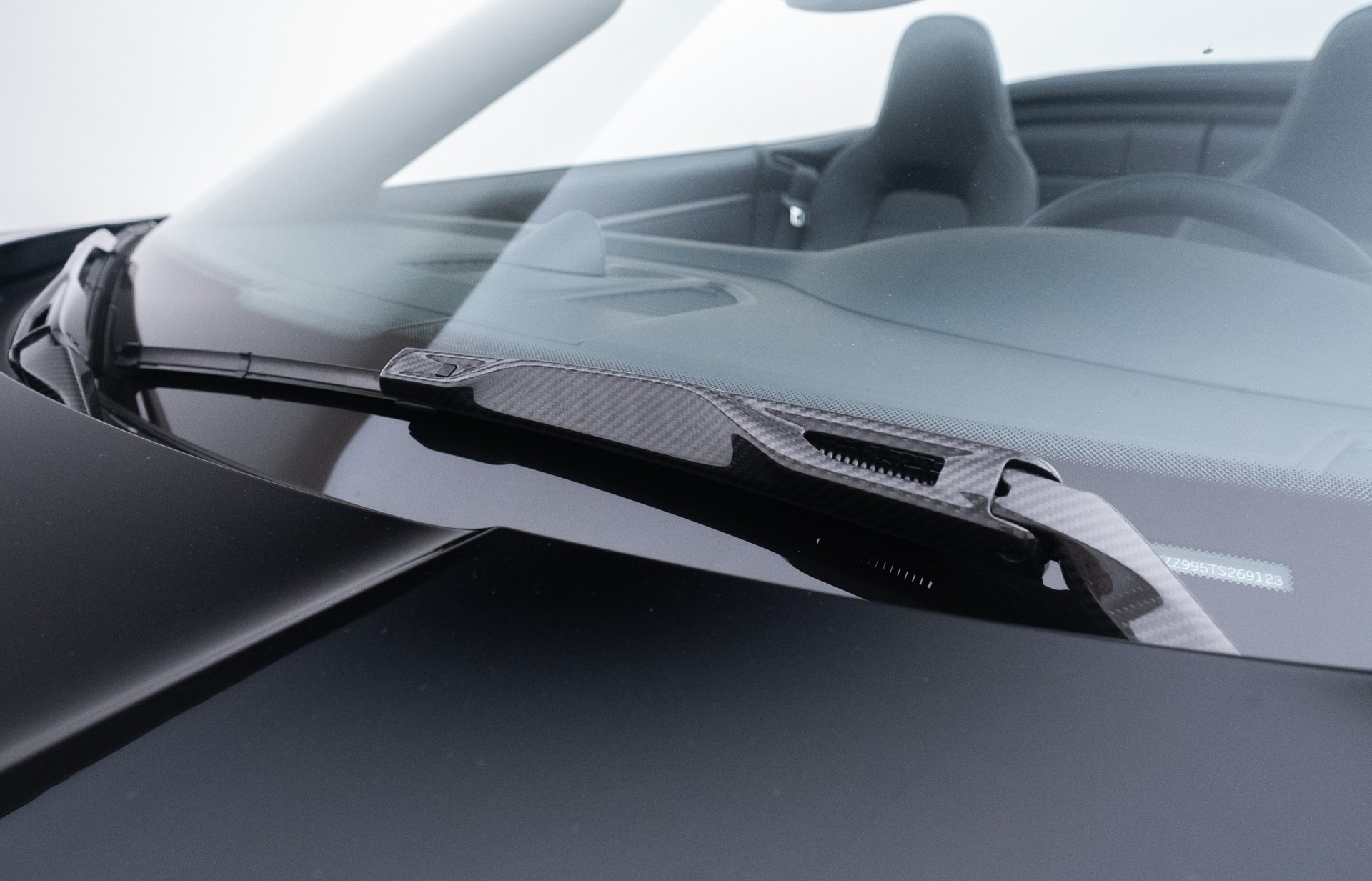 PORSCHE 911 Turbo S Cabriolet PDK-image-22