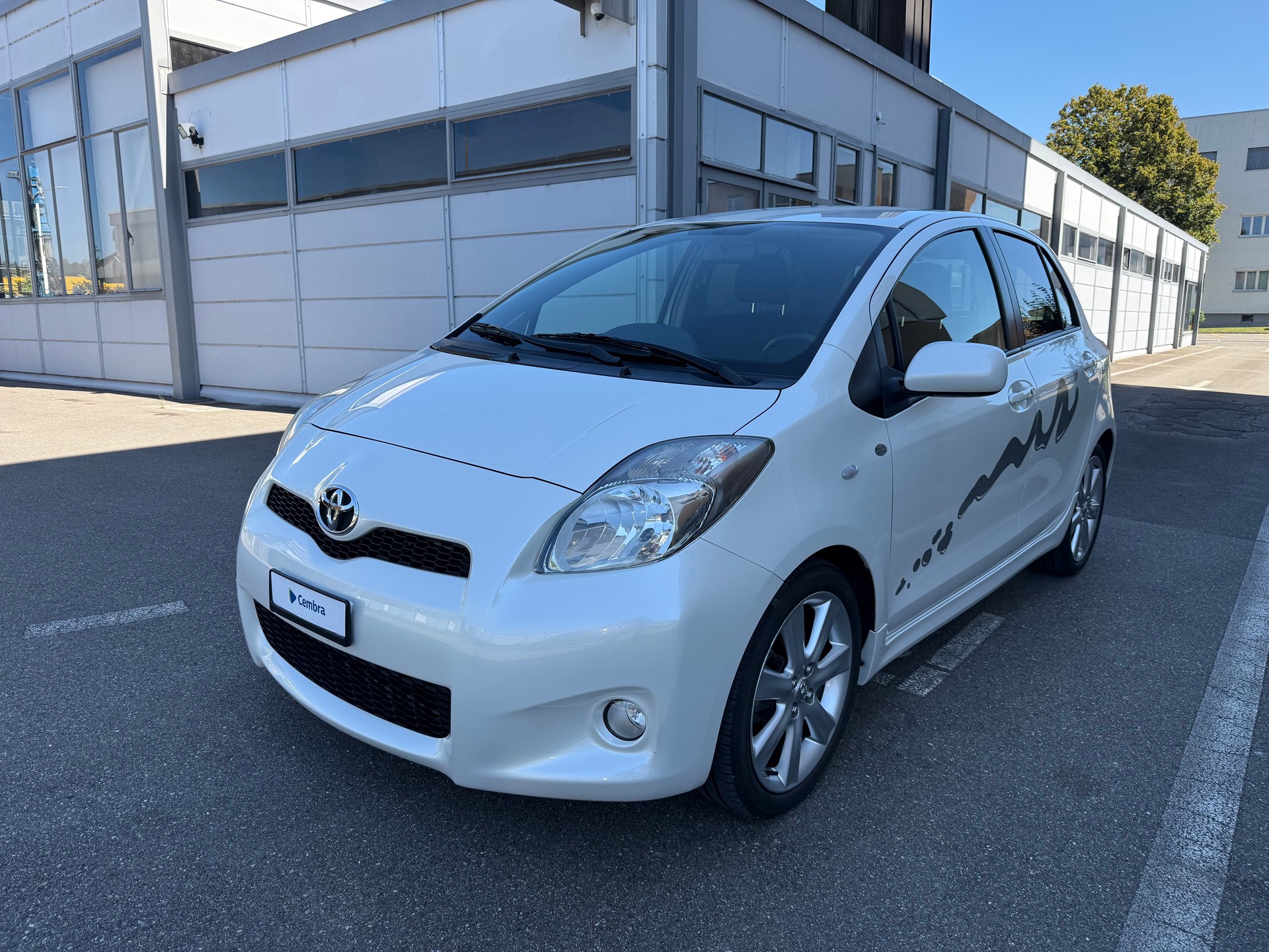 TOYOTA Yaris 1.8 TS *Klimaautomatik *Neue Hinterachse *Frisch ab MF *Isofix