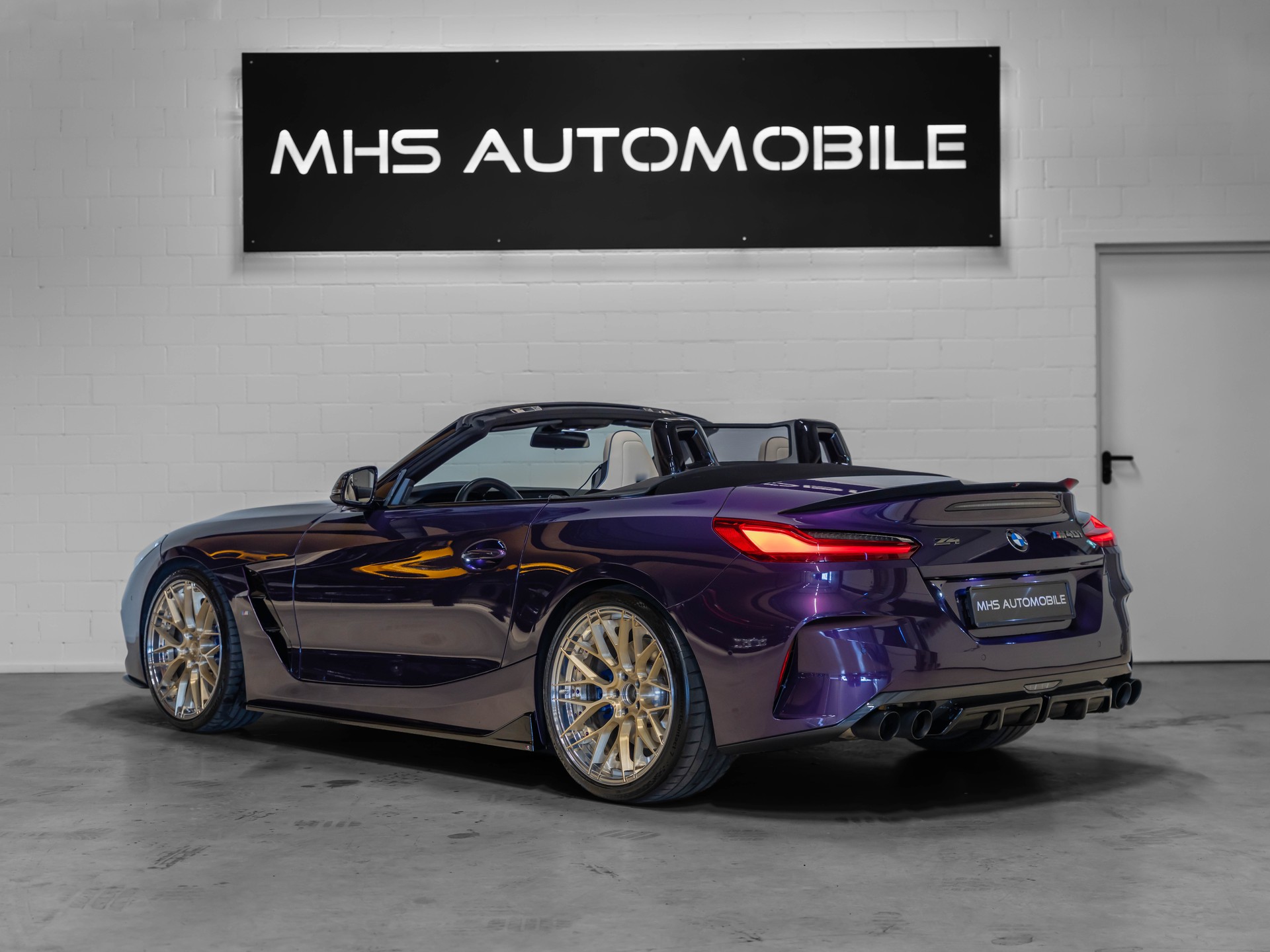 BMW Z4 M40i Steptronic-showroom-element-3