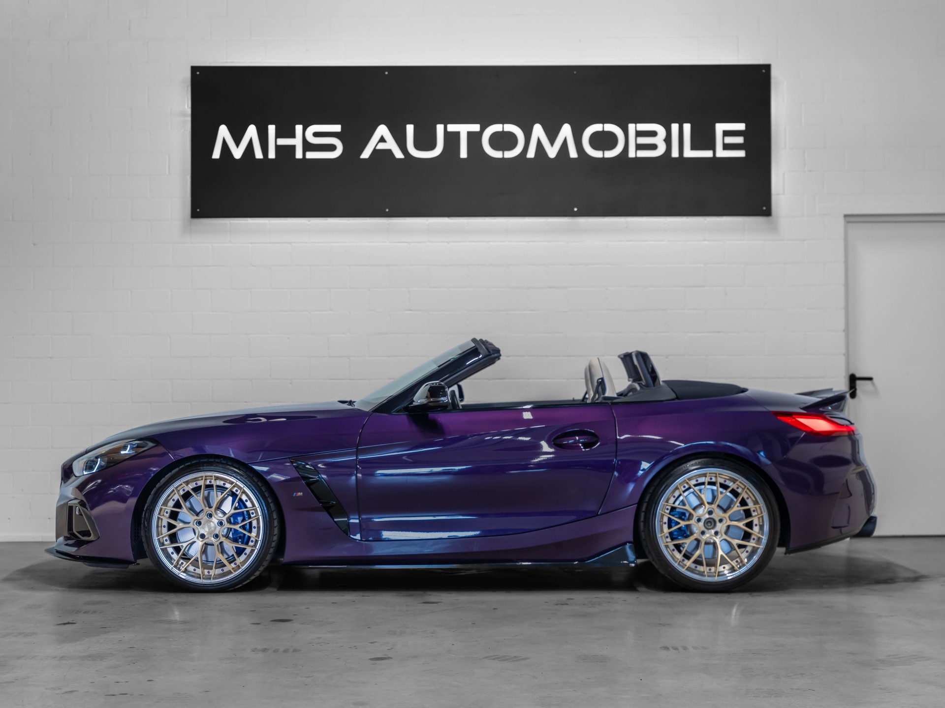 BMW Z4 M40i Steptronic-showroom-element-2