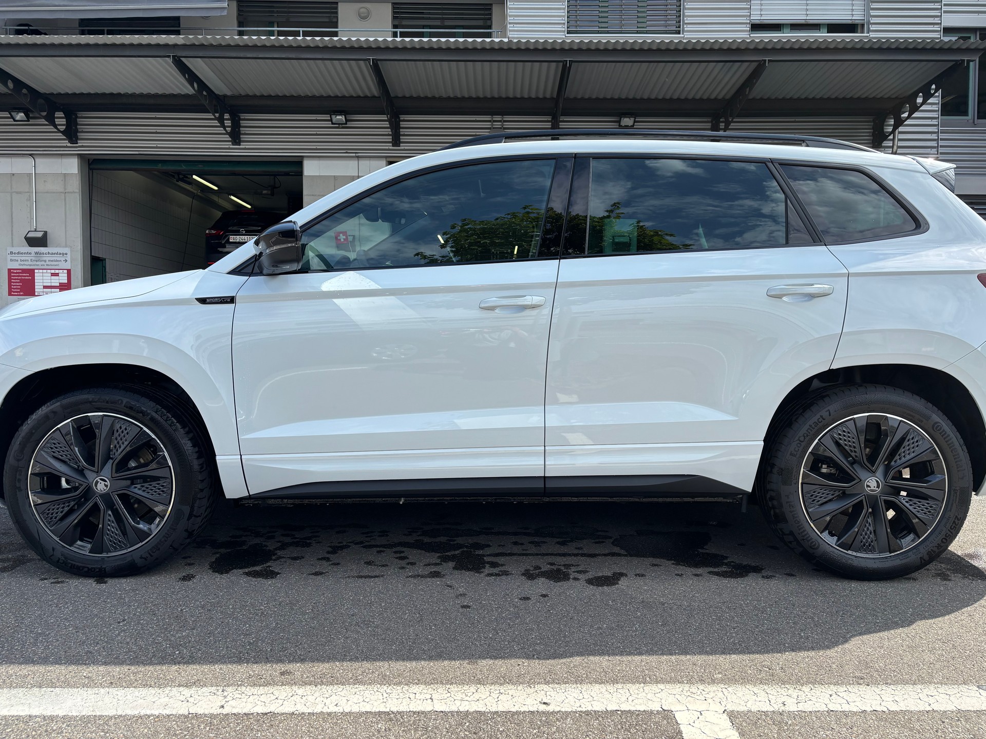 SKODA Karoq 2.0 TSI SportLine 4x4 DSG-showroom-element-2