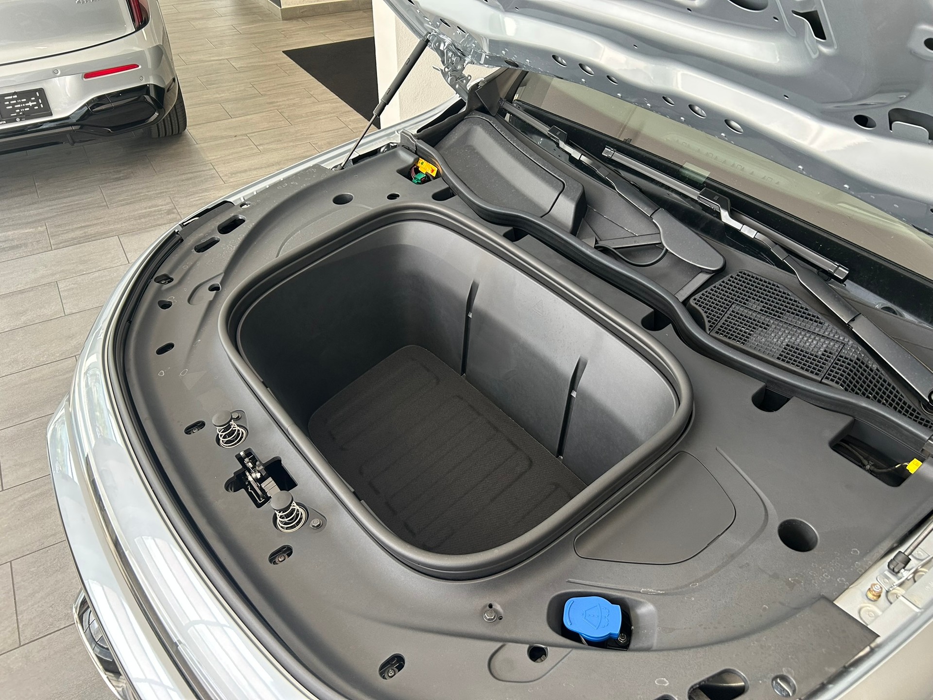 MERCEDES-BENZ GLB 350 EQ 4Matic AMG Line-image-19