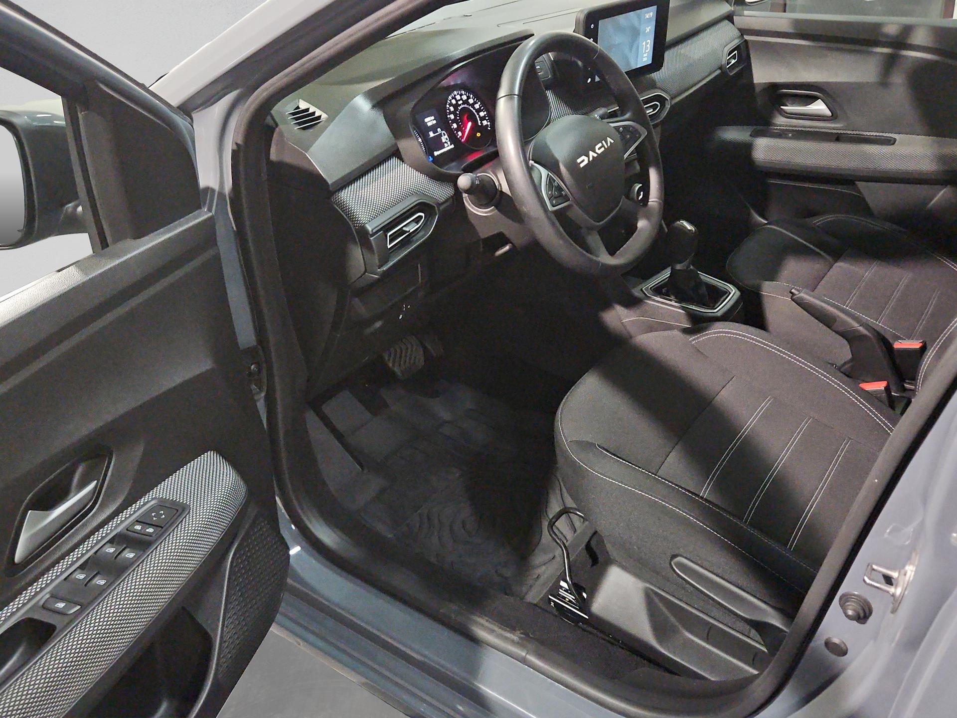 DACIA Sandero TCe 90 Expression CVT-image-22