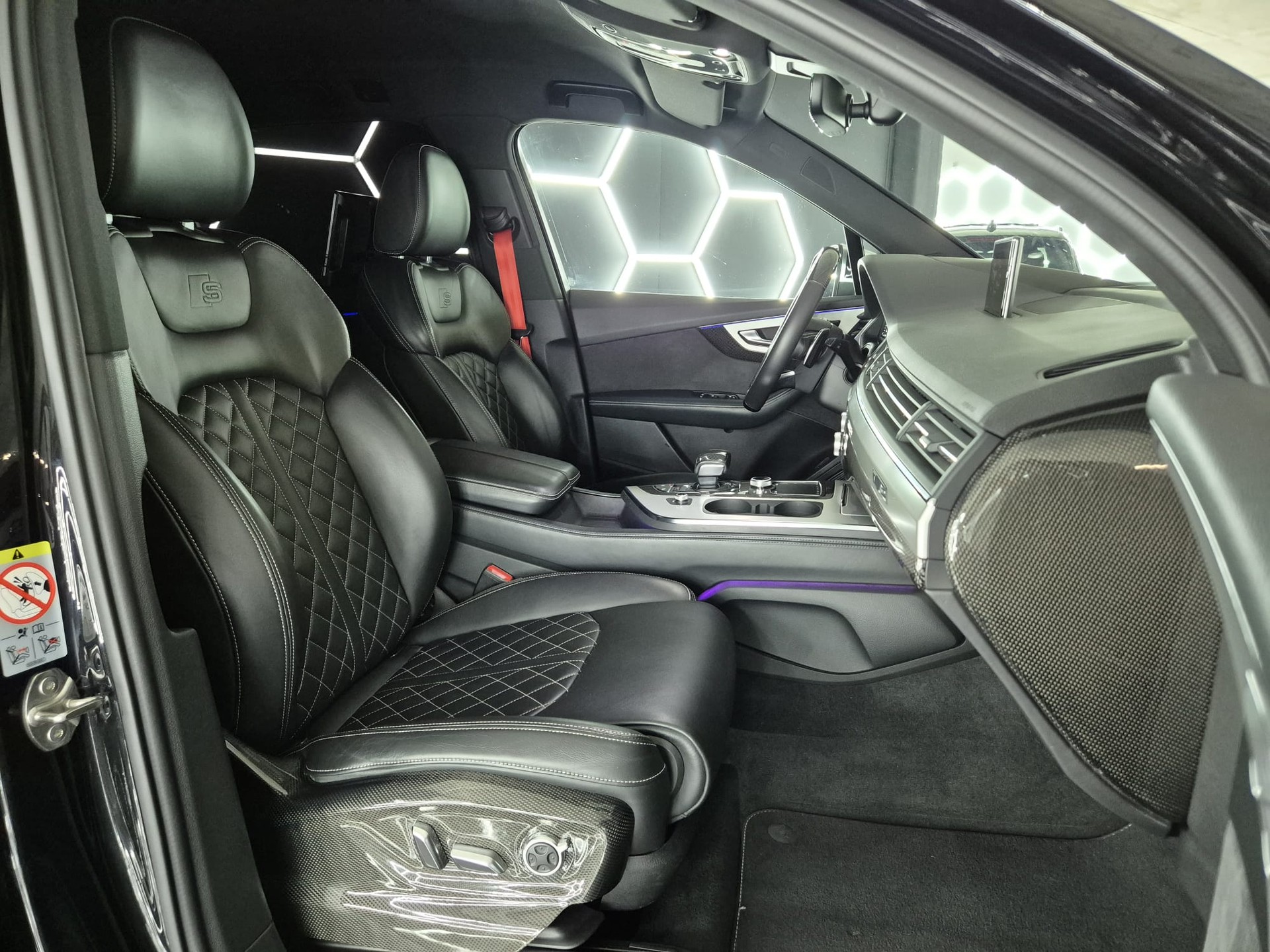 AUDI ABT SQ7 4.0 TDI quattro tiptronic-image-34