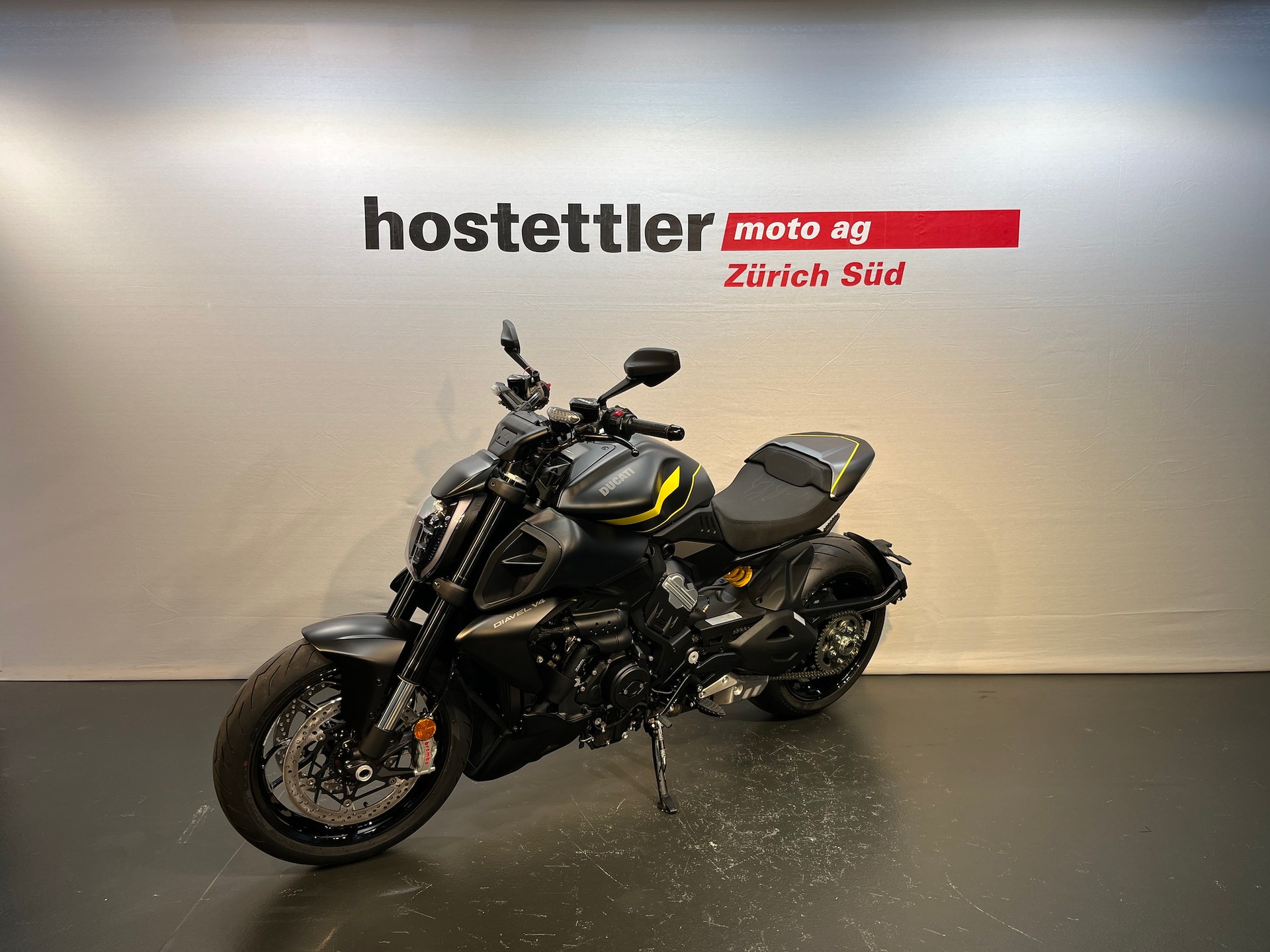 DUCATI Diavel V4-image-3