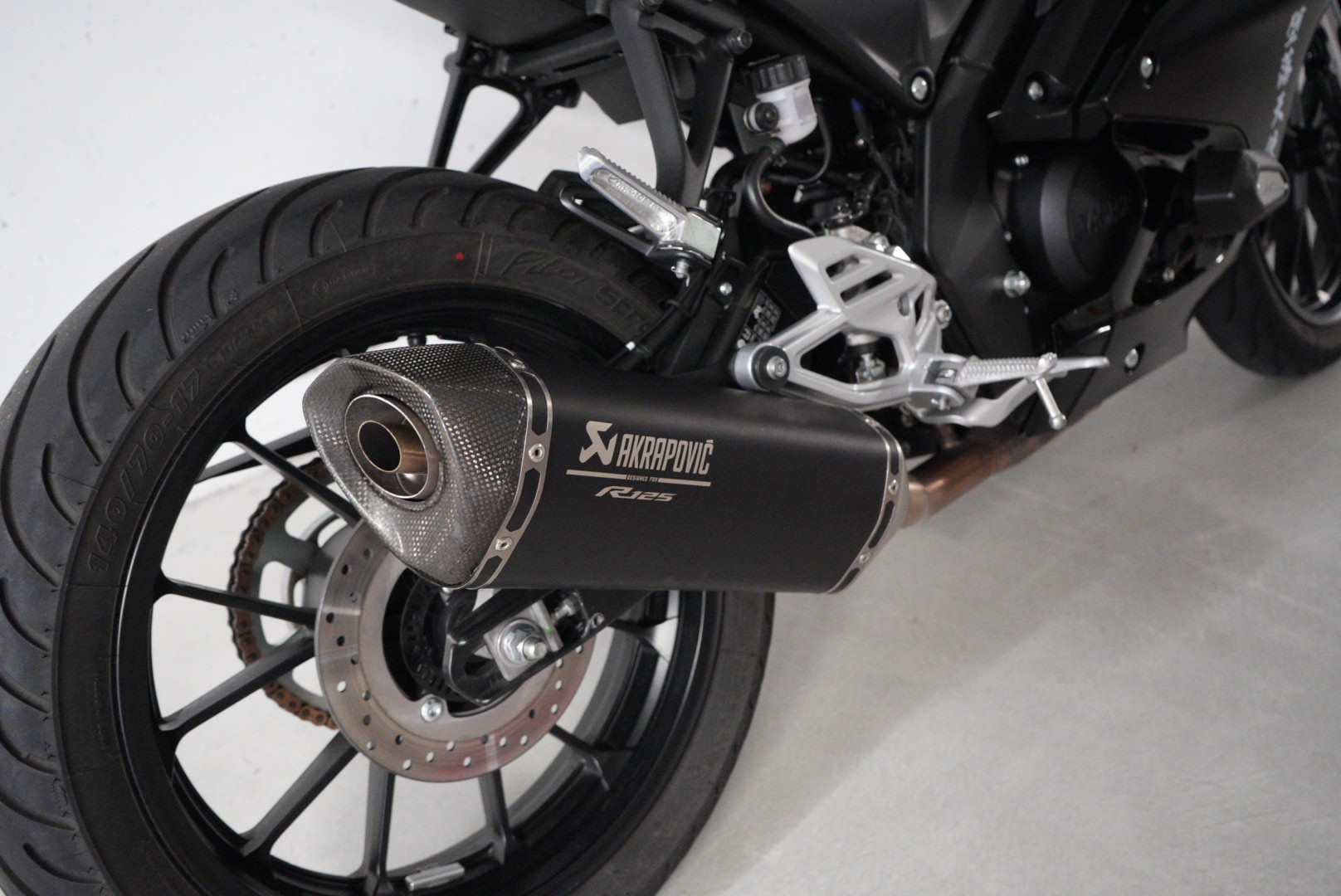 YAMAHA YZF-R 125 ABS-image-4