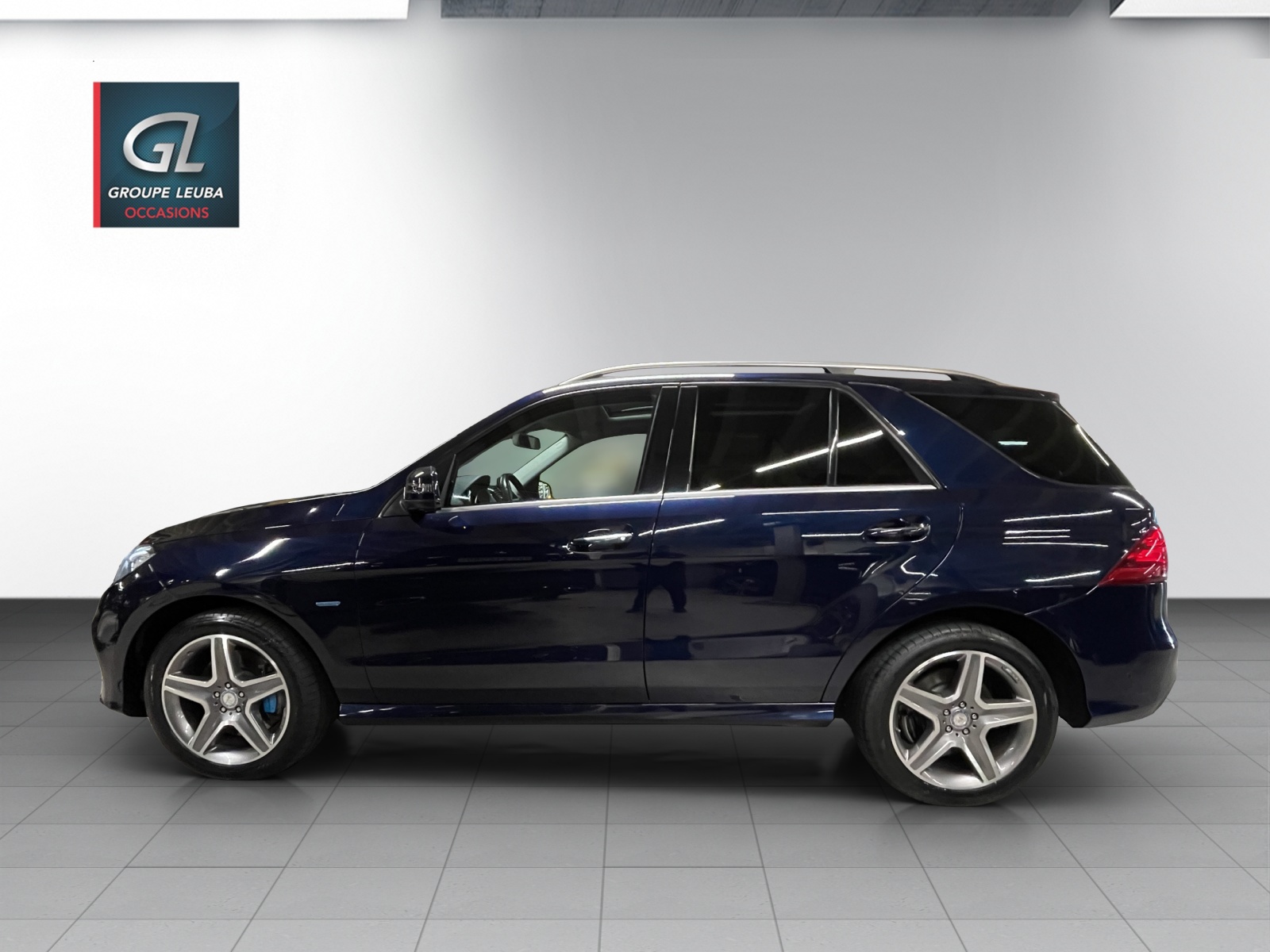 MERCEDES-BENZ GLE 500 e 4Matic 7G-Tronic-showroom-element-2
